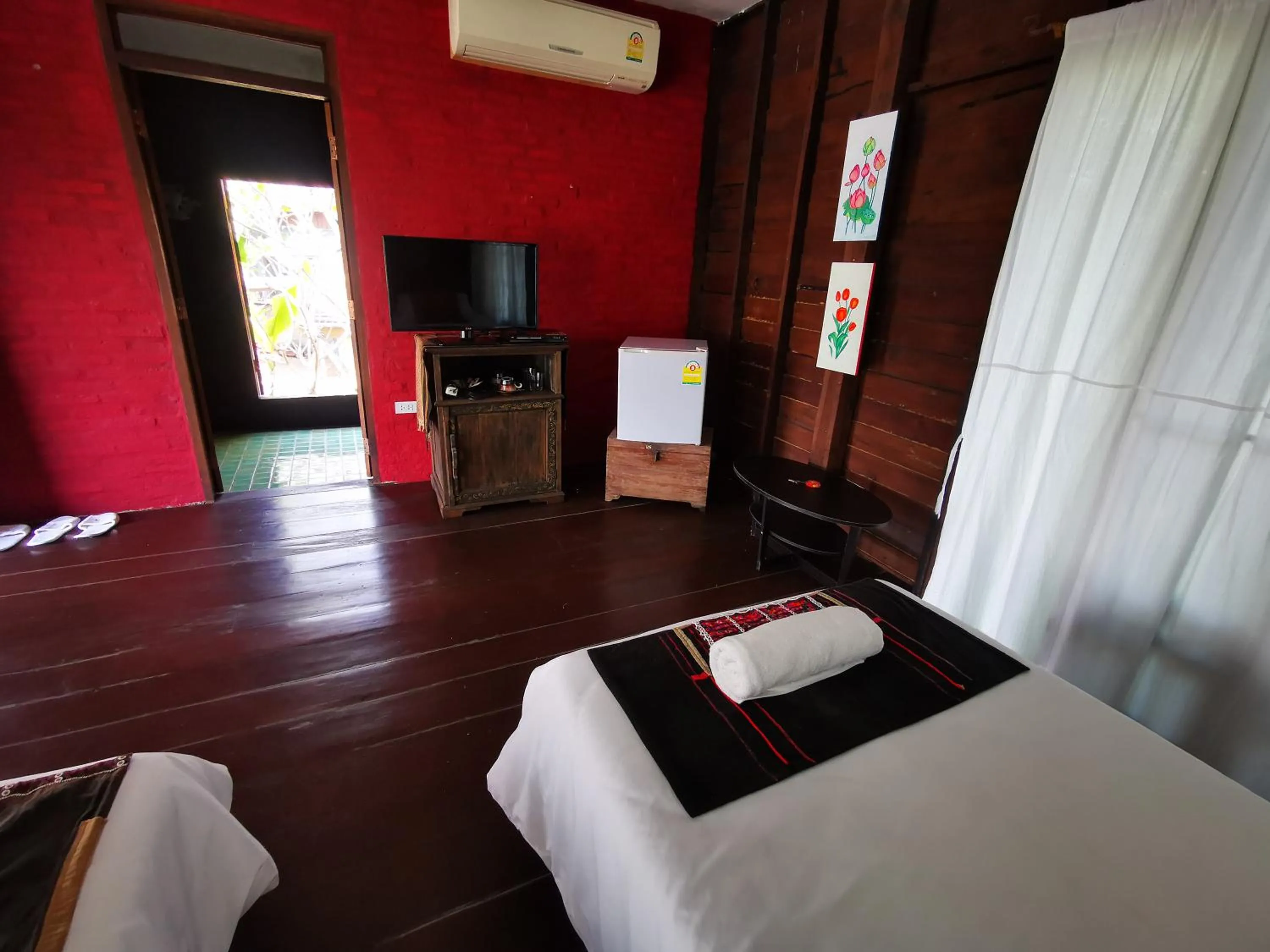 Bedroom, Bed in Jasmine Hills Lodge