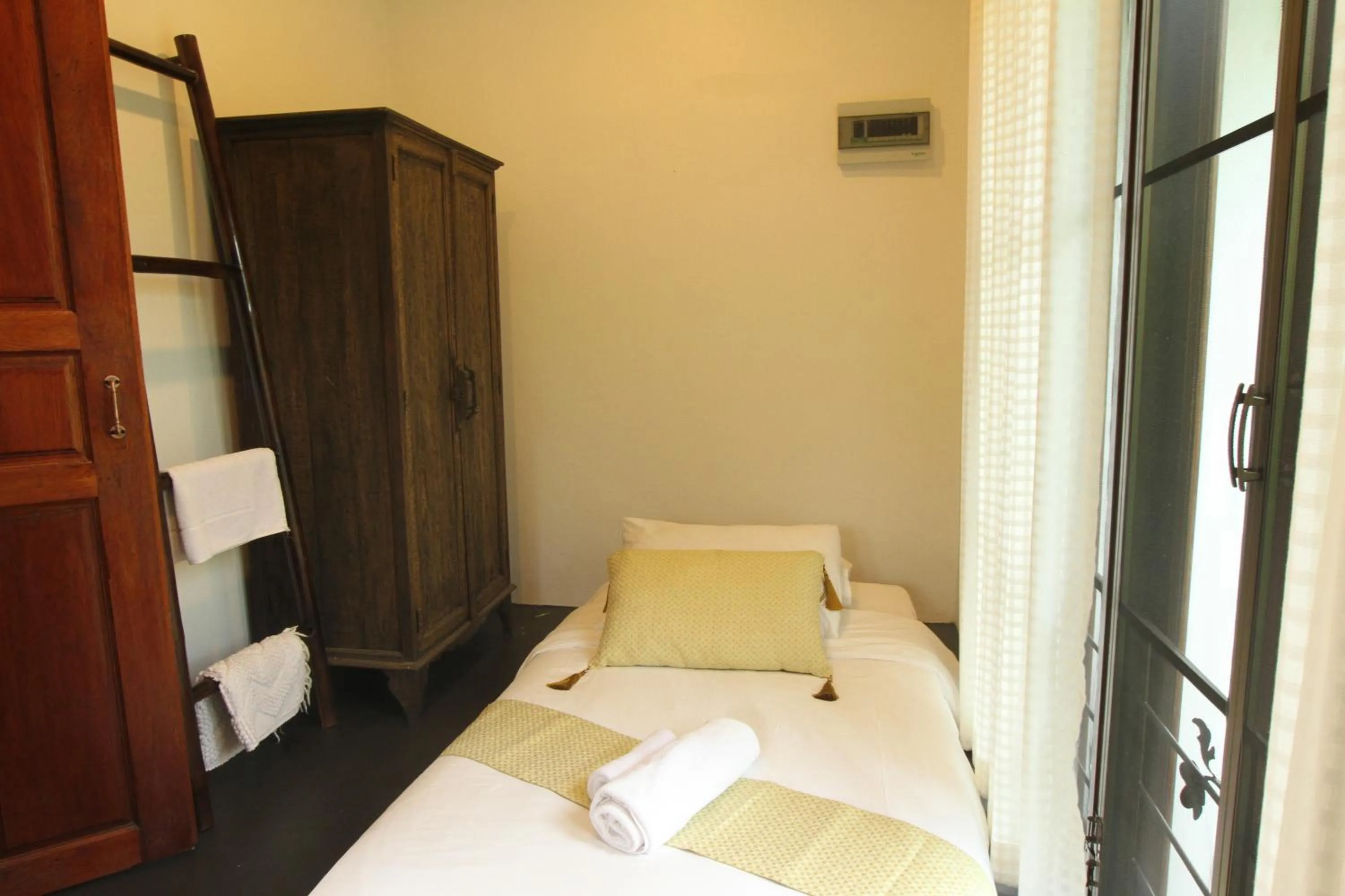 Bed in Jasmine Hills Lodge