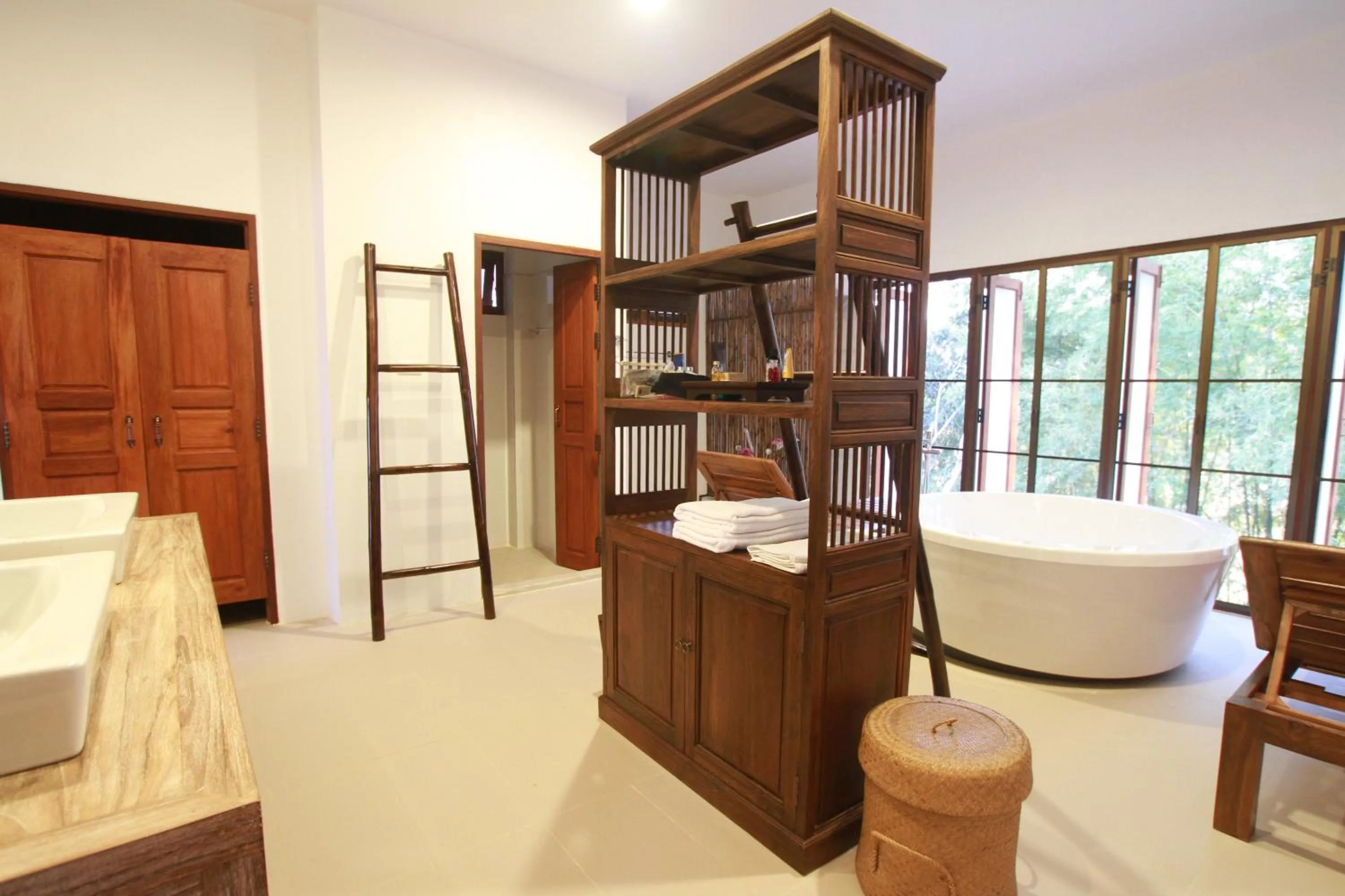 Bathroom in Jasmine Hills Lodge