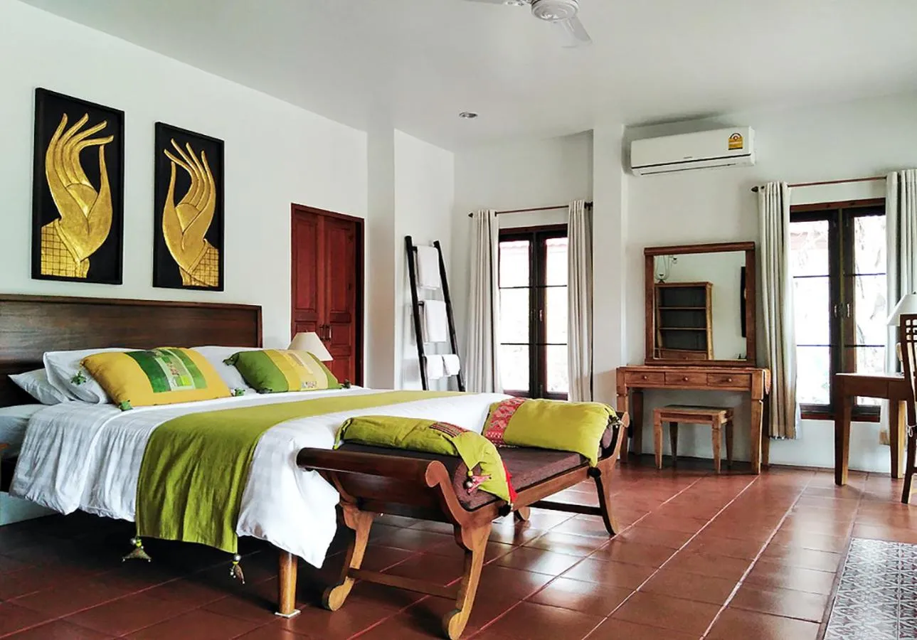 Photo of the whole room, Bed in Jasmine Hills Lodge