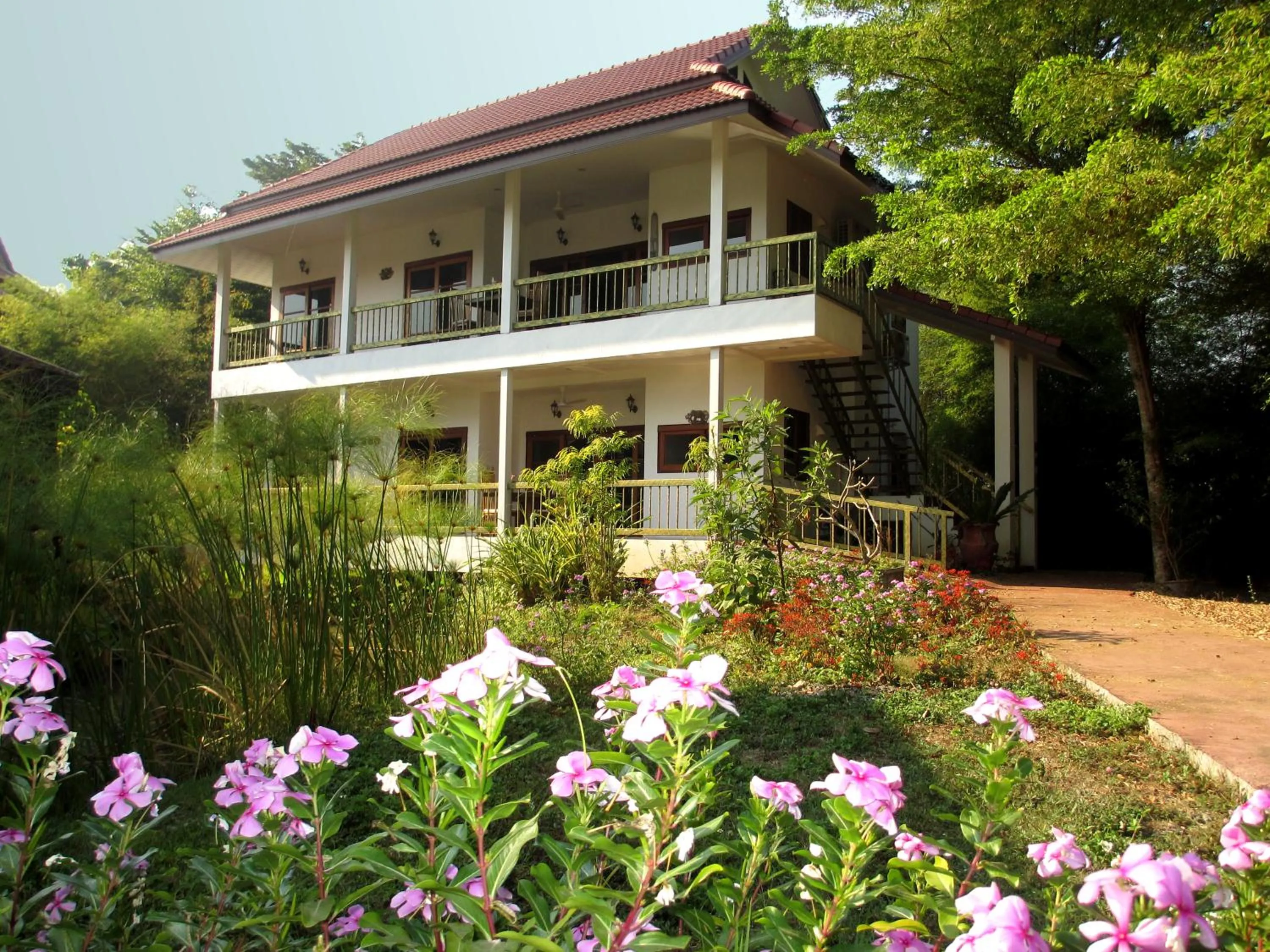 Property building in Jasmine Hills Lodge