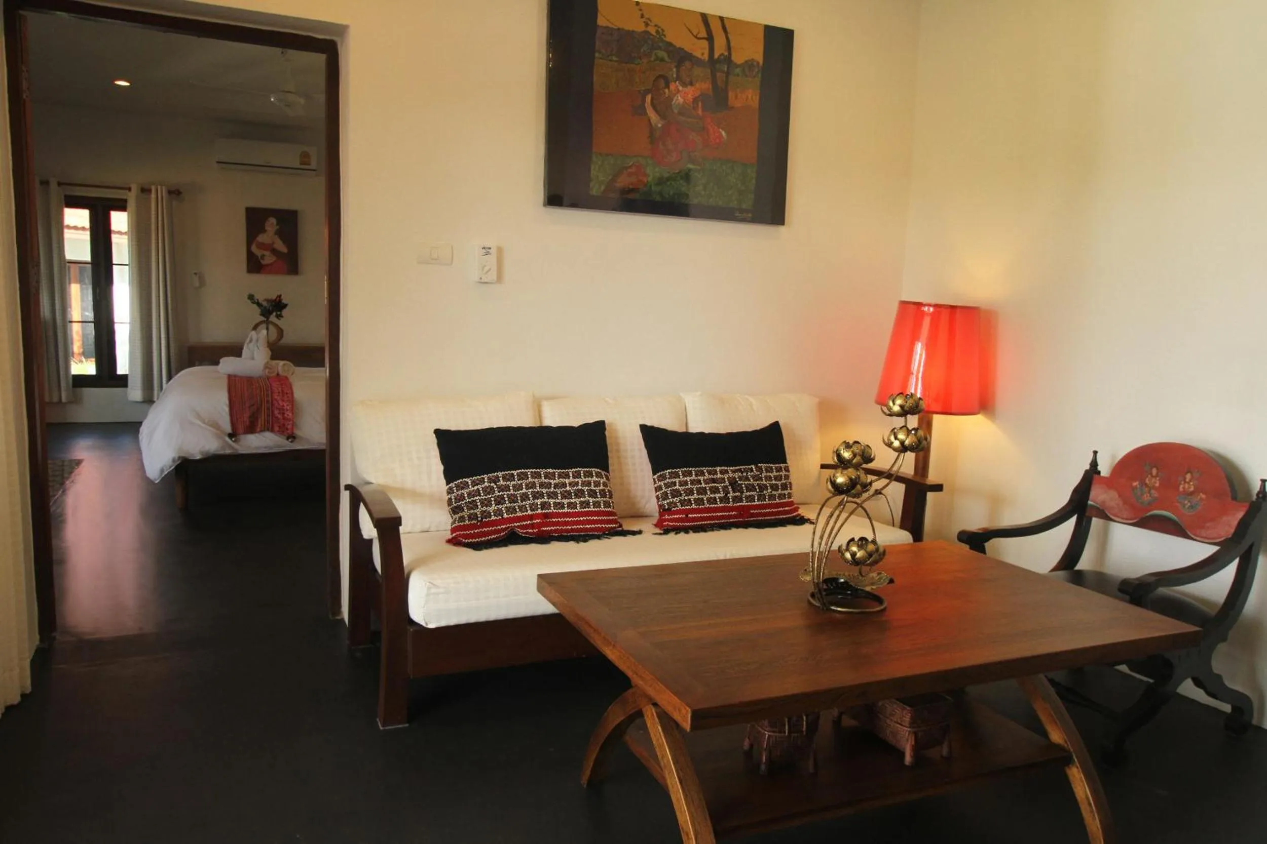 Living room in Jasmine Hills Lodge