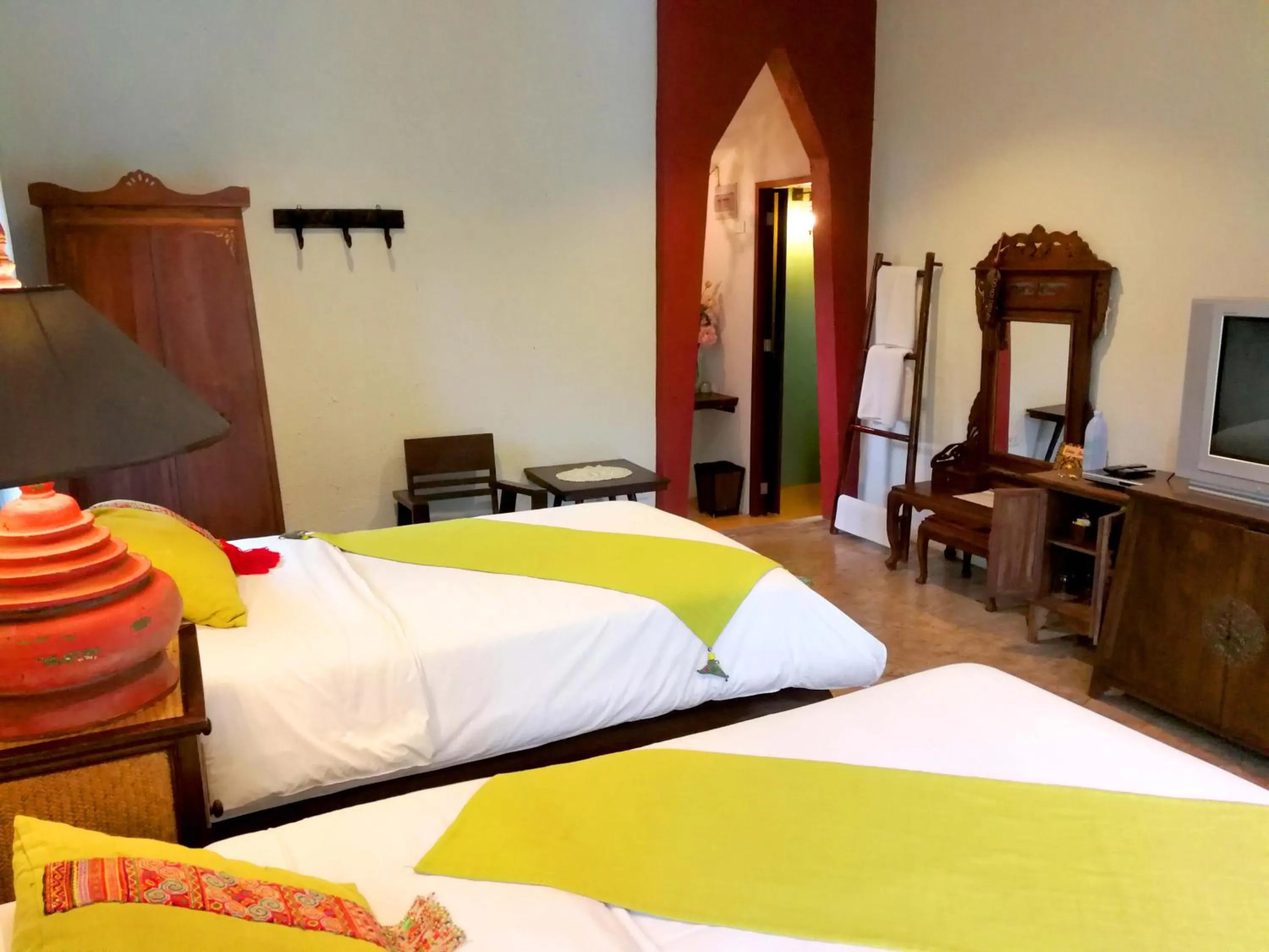 Bed in Jasmine Hills Lodge