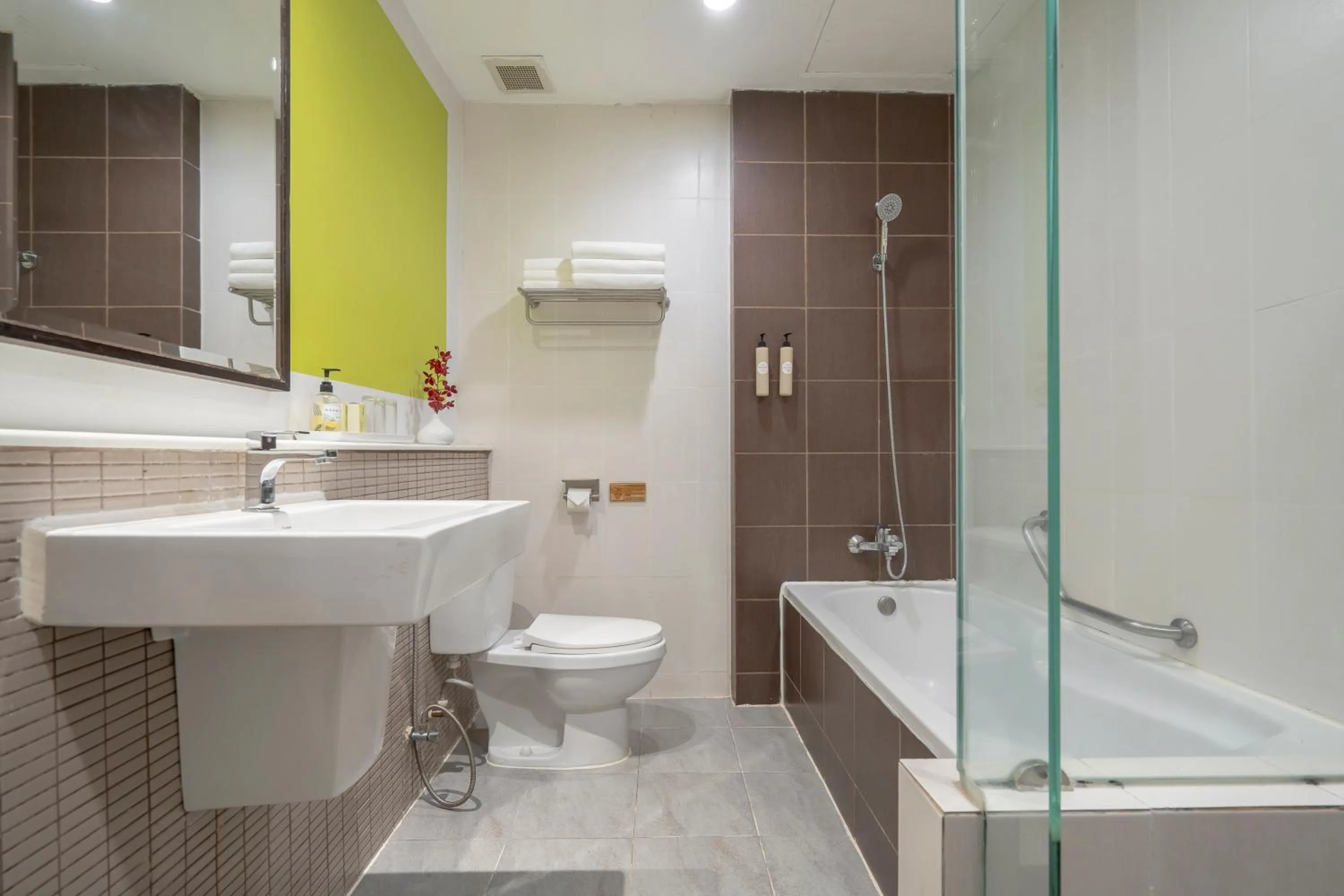 Shower in Hotel De Bangkok