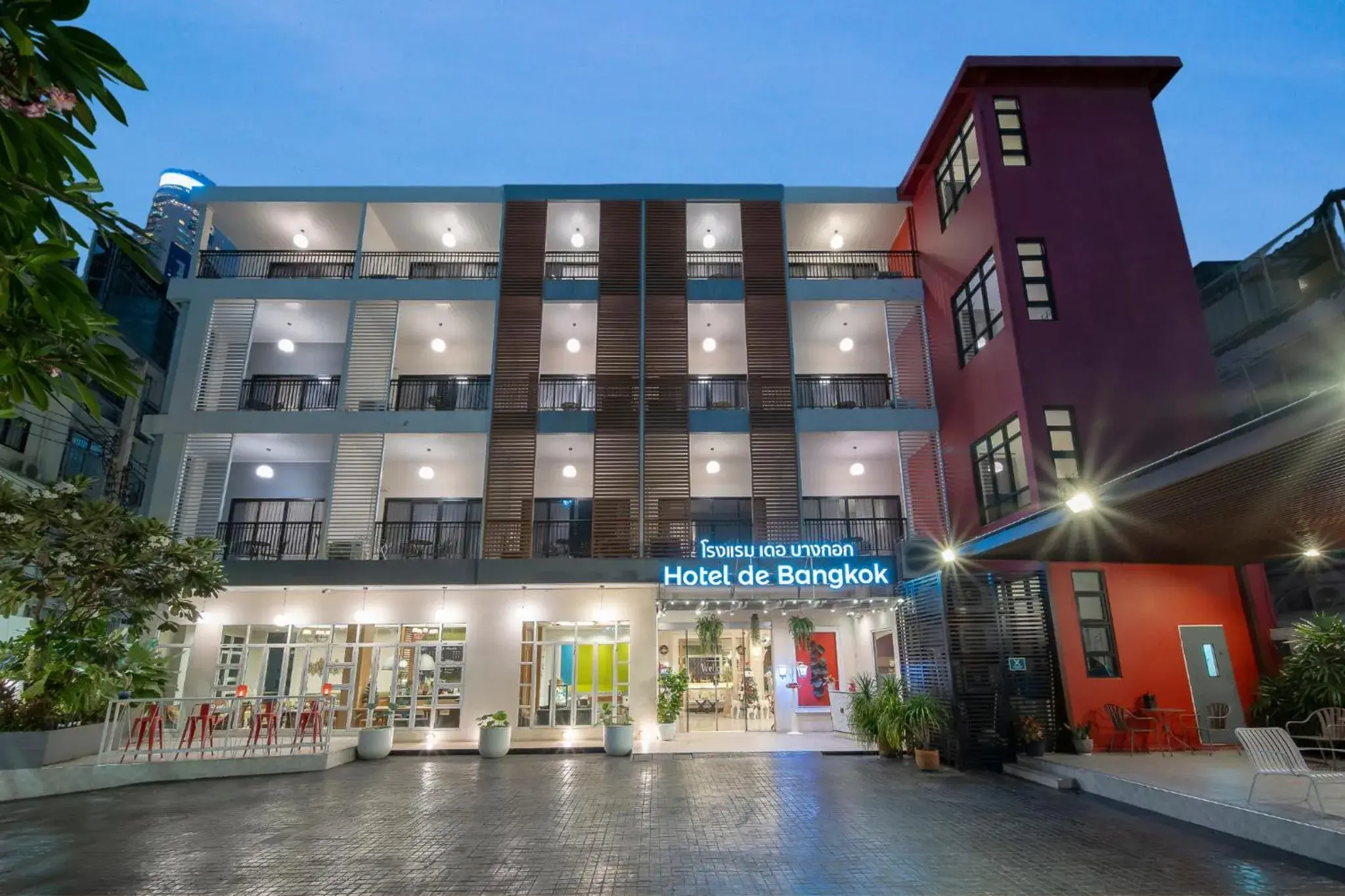 Property building in Hotel De Bangkok Property building in Hotel De Bangkok