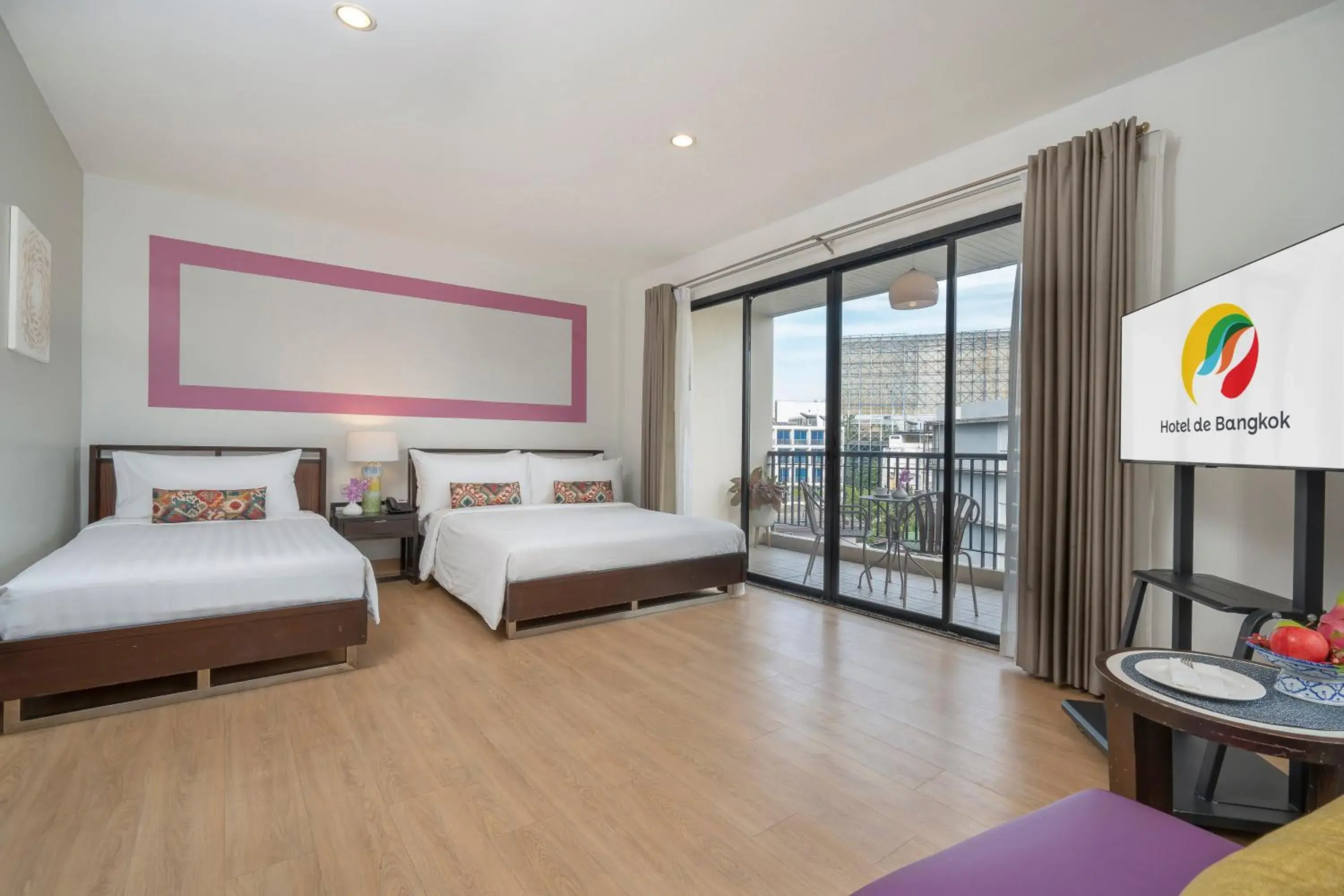 Deluxe Balcony in Hotel De Bangkok Deluxe Balcony in Hotel De Bangkok