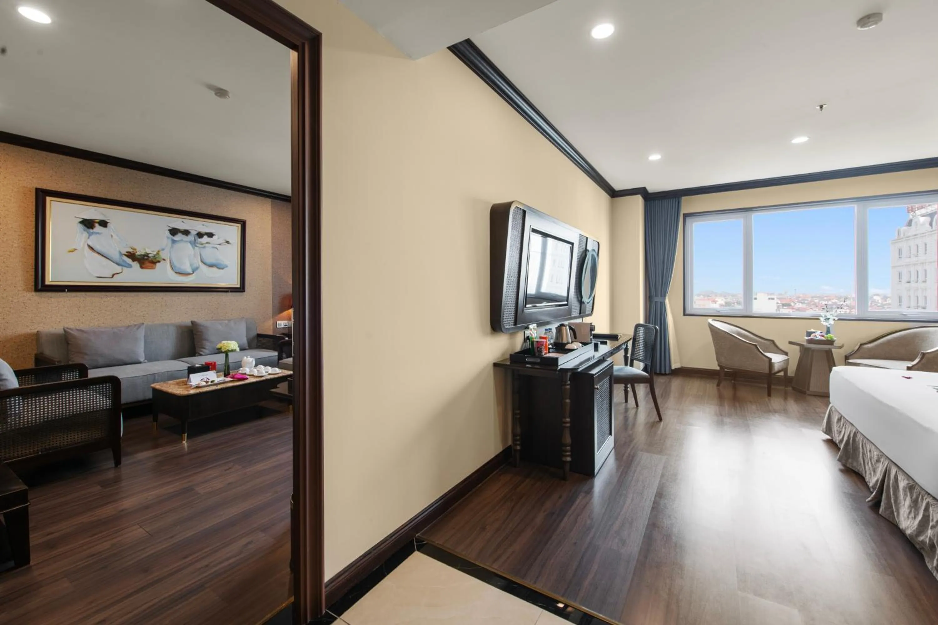 TV and multimedia, Bed in Ninh Binh Legend Hotel