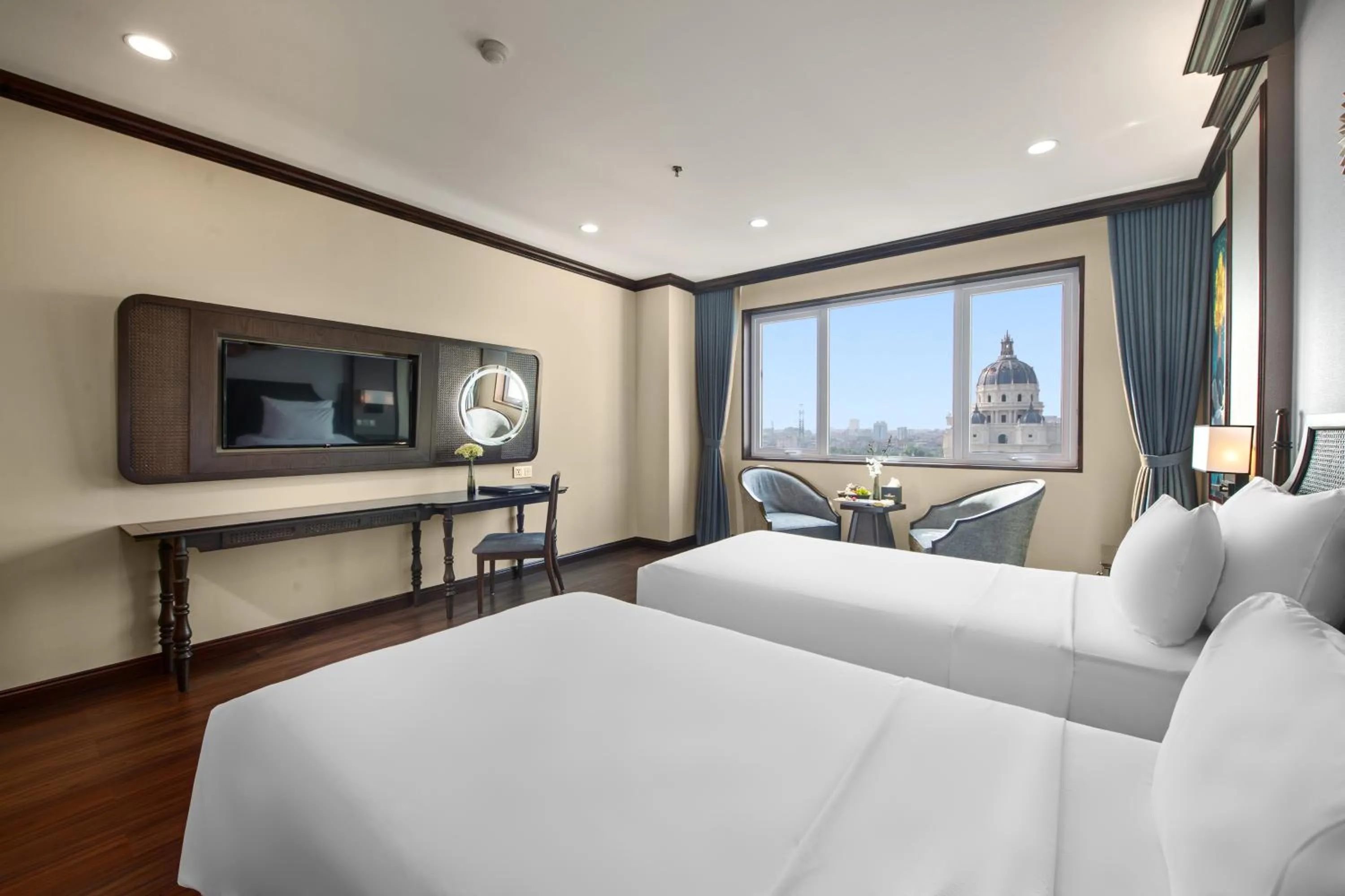 Bed in Ninh Binh Legend Hotel