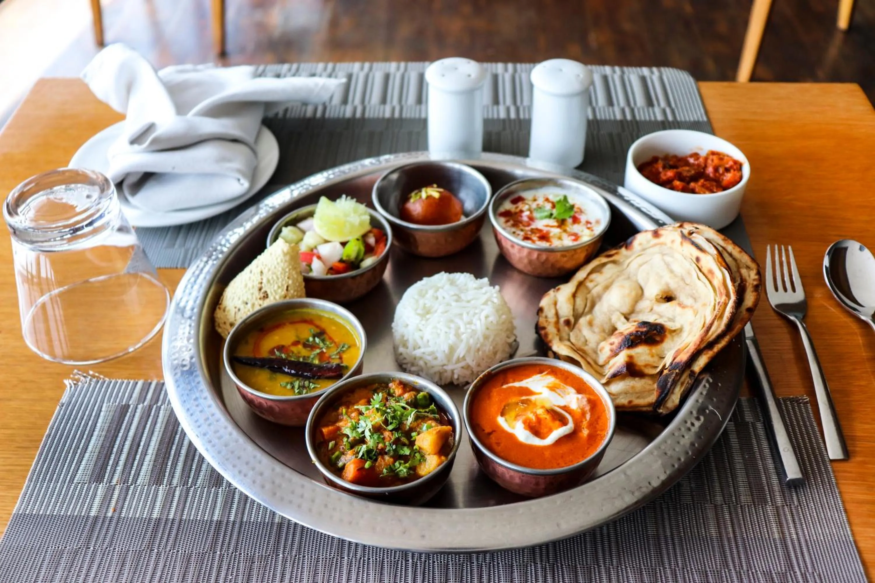 Restaurant/places to eat in Sunday Hotel Jaipur