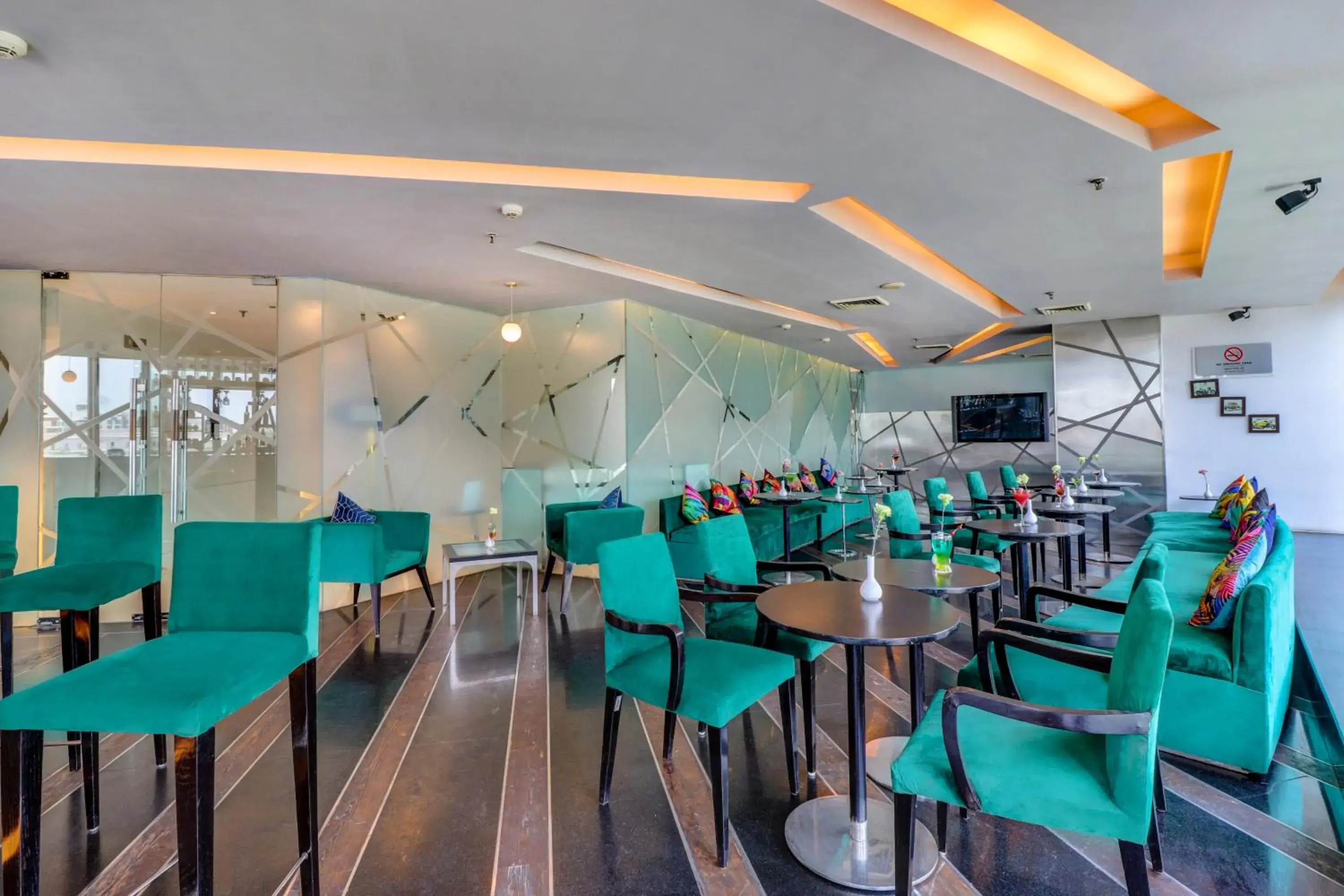 Restaurant/places to eat in Sunday Hotel Jaipur Restaurant/places to eat in Sunday Hotel Jaipur