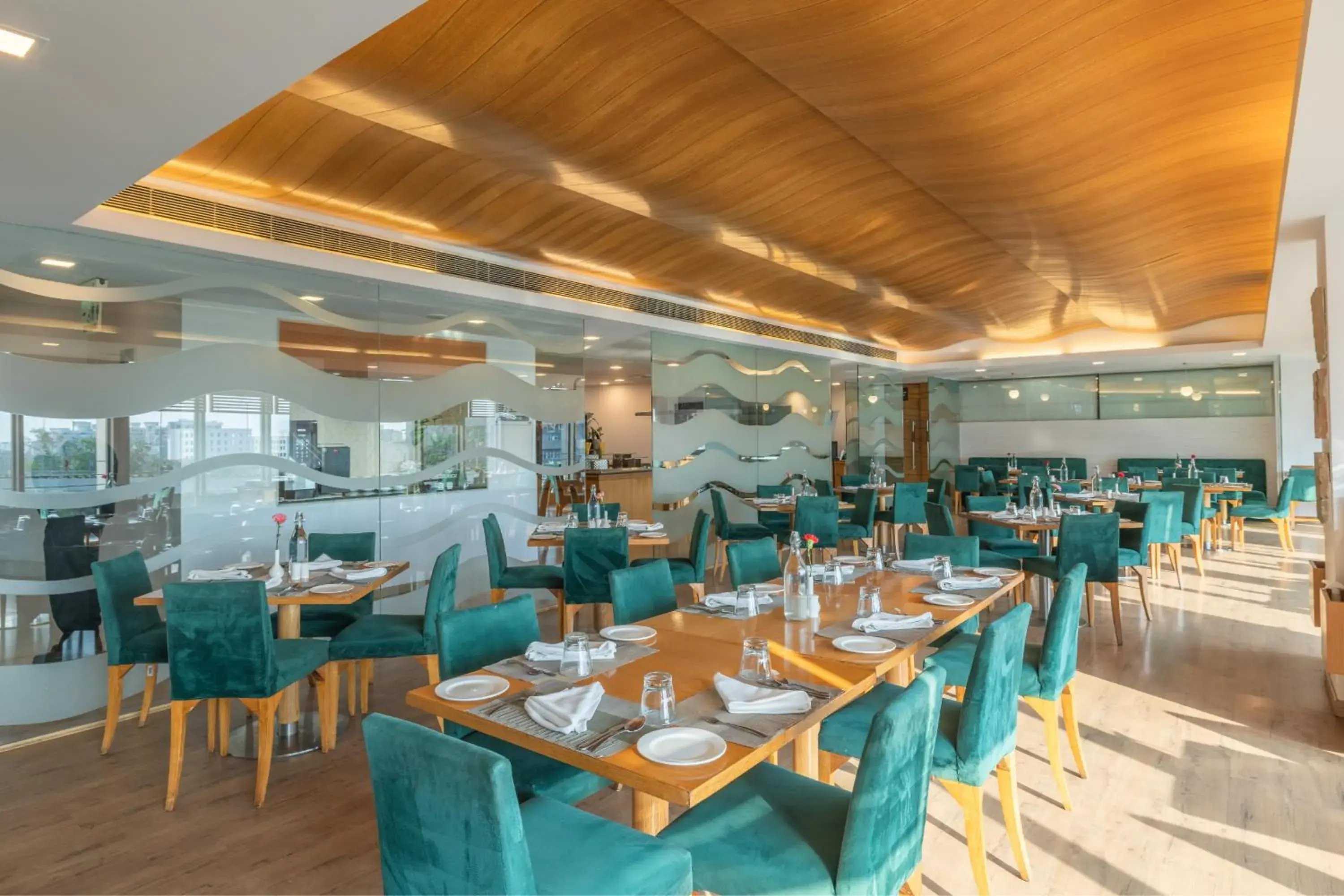 Restaurant/places to eat in Sunday Hotel Jaipur Restaurant/places to eat in Sunday Hotel Jaipur