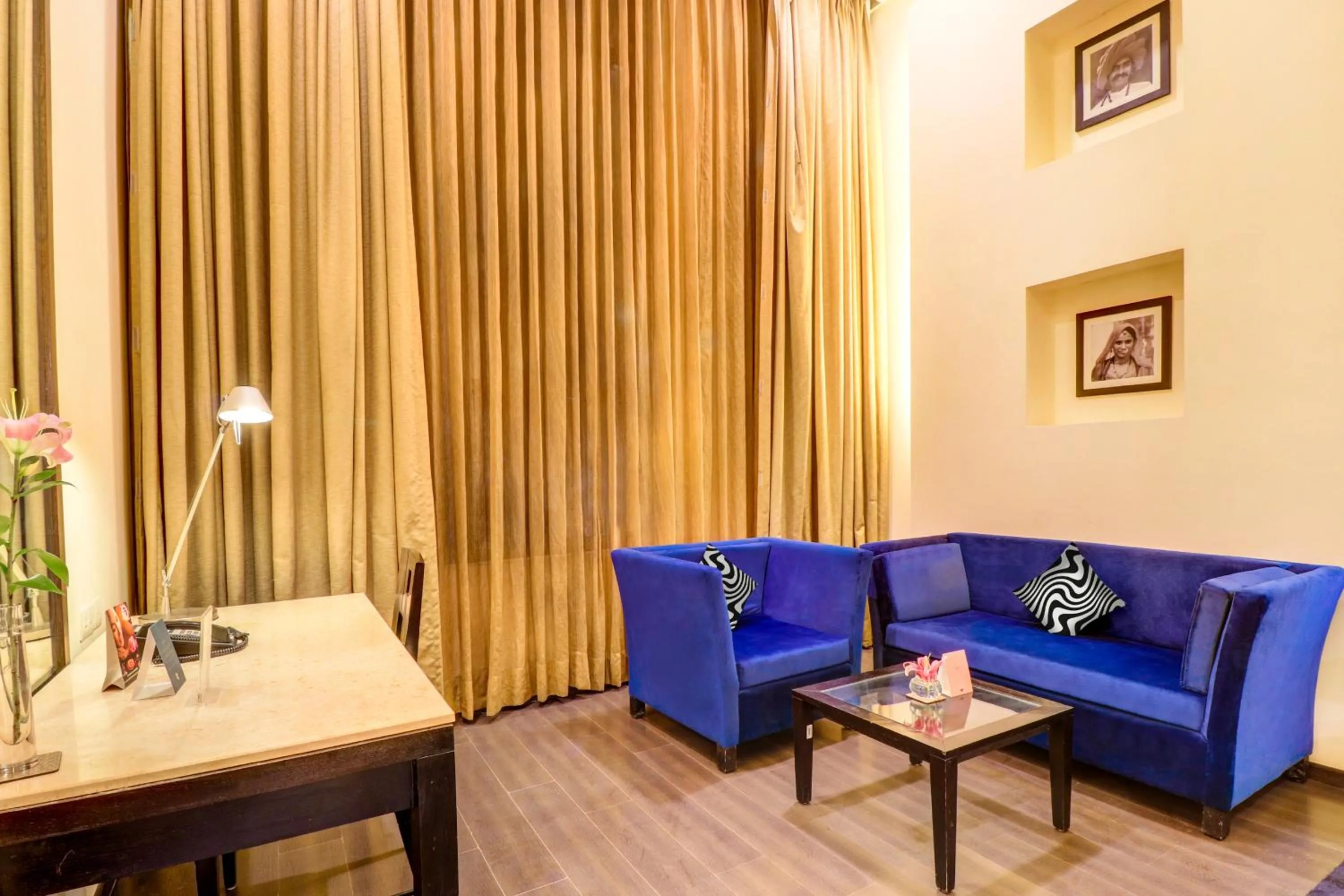 Living room in Sunday Hotel Jaipur