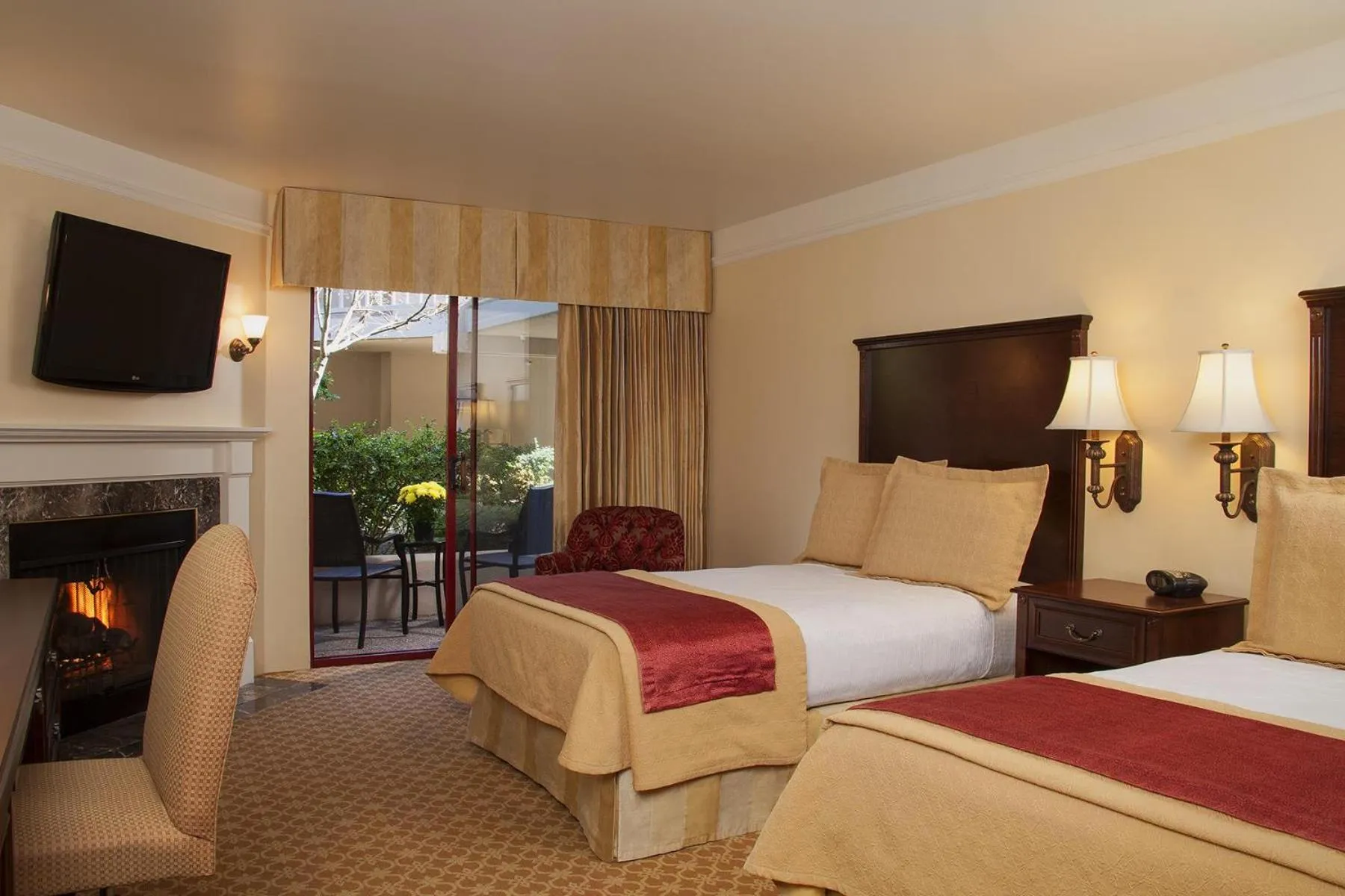 Bedroom, Bed in Victorian Inn