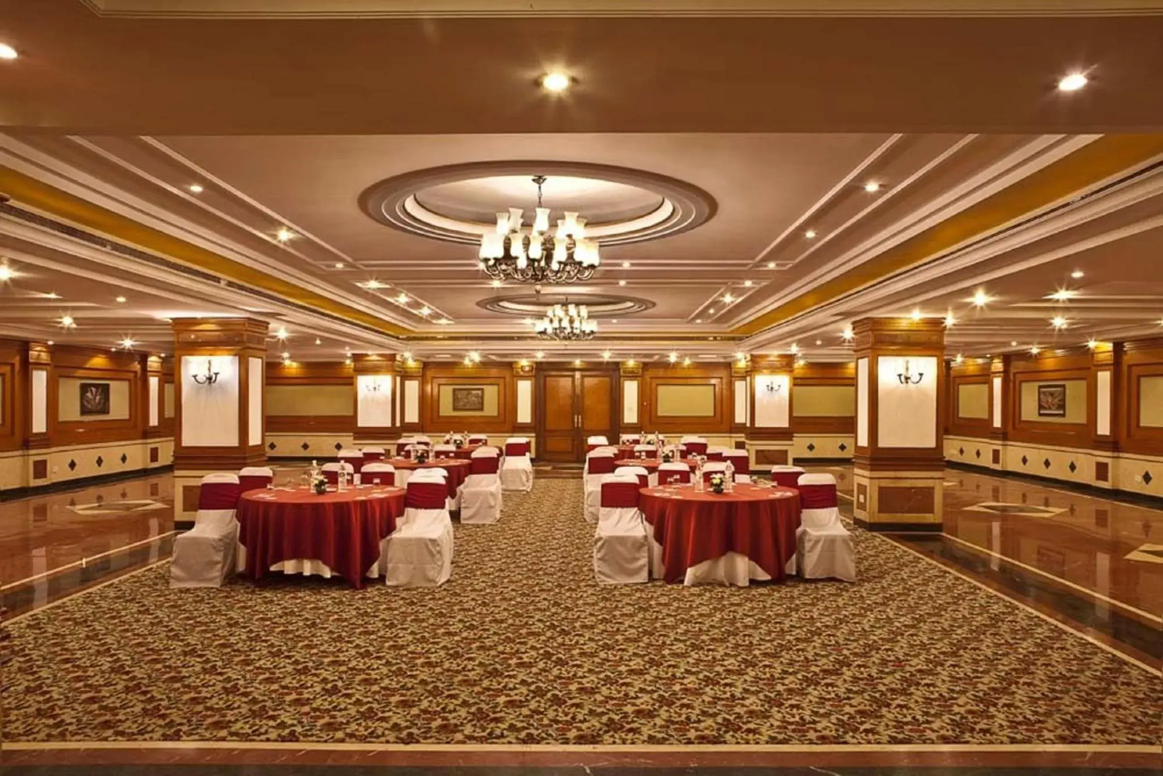 Banquet/Function facilities, Banquet Facilities in The Bristol Hotel - Gurgaon