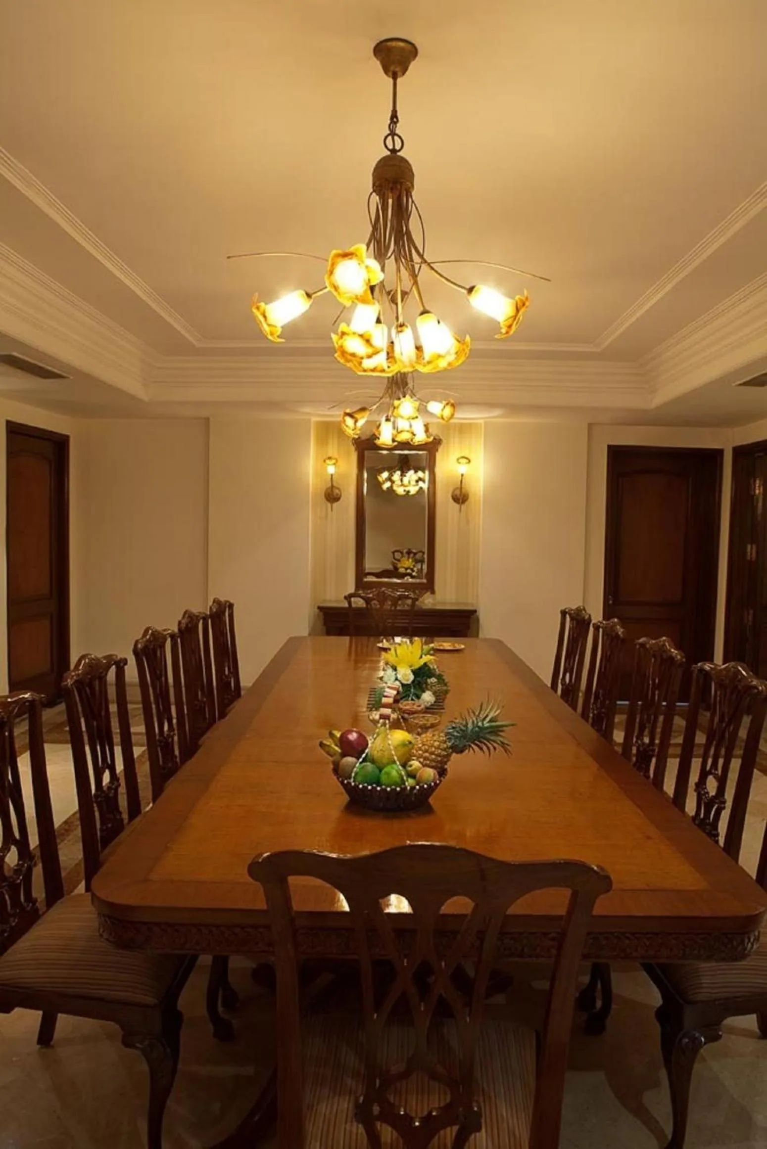 Restaurant/places to eat in The Bristol