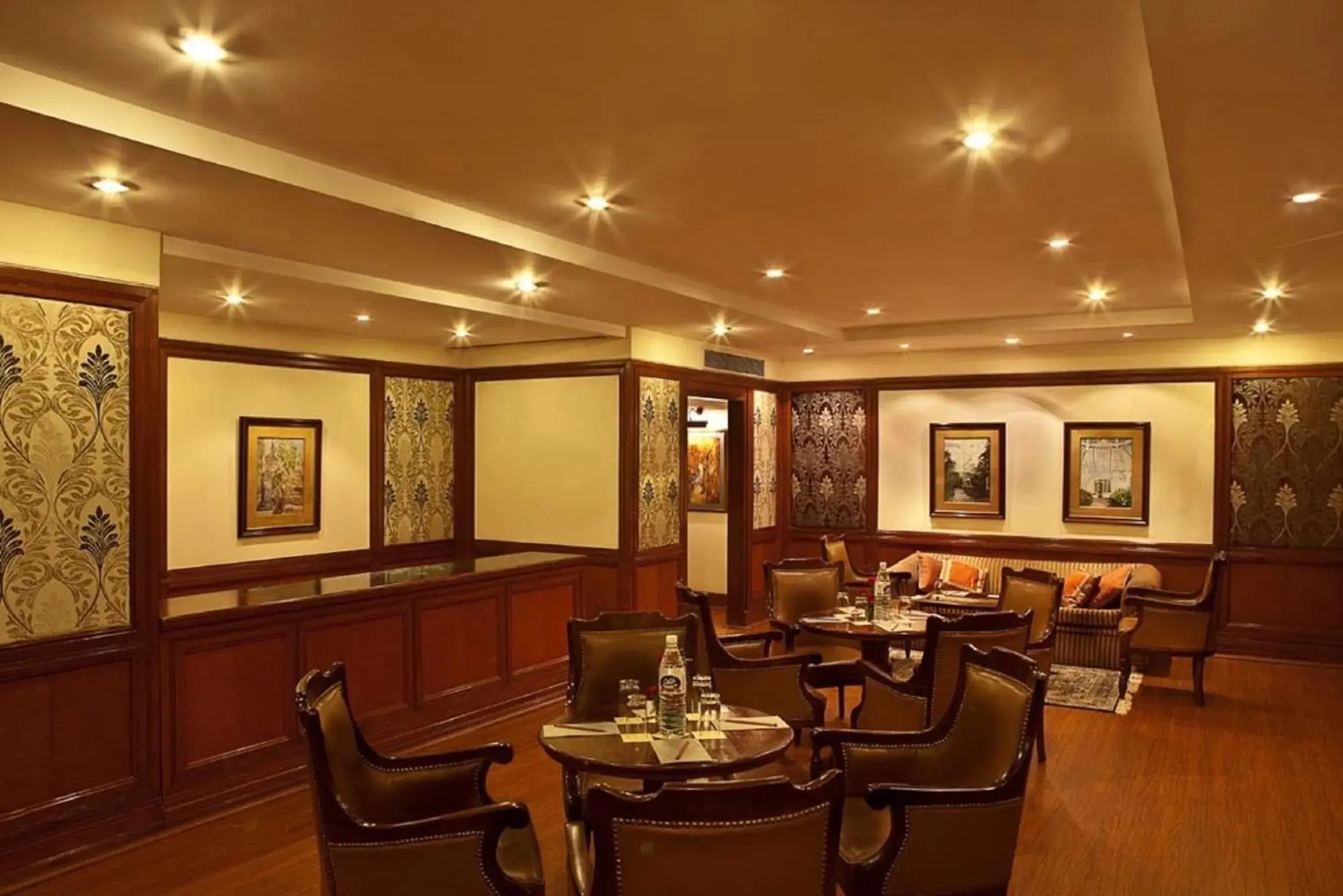 Restaurant/Places to Eat in The Bristol Hotel - Gurgaon