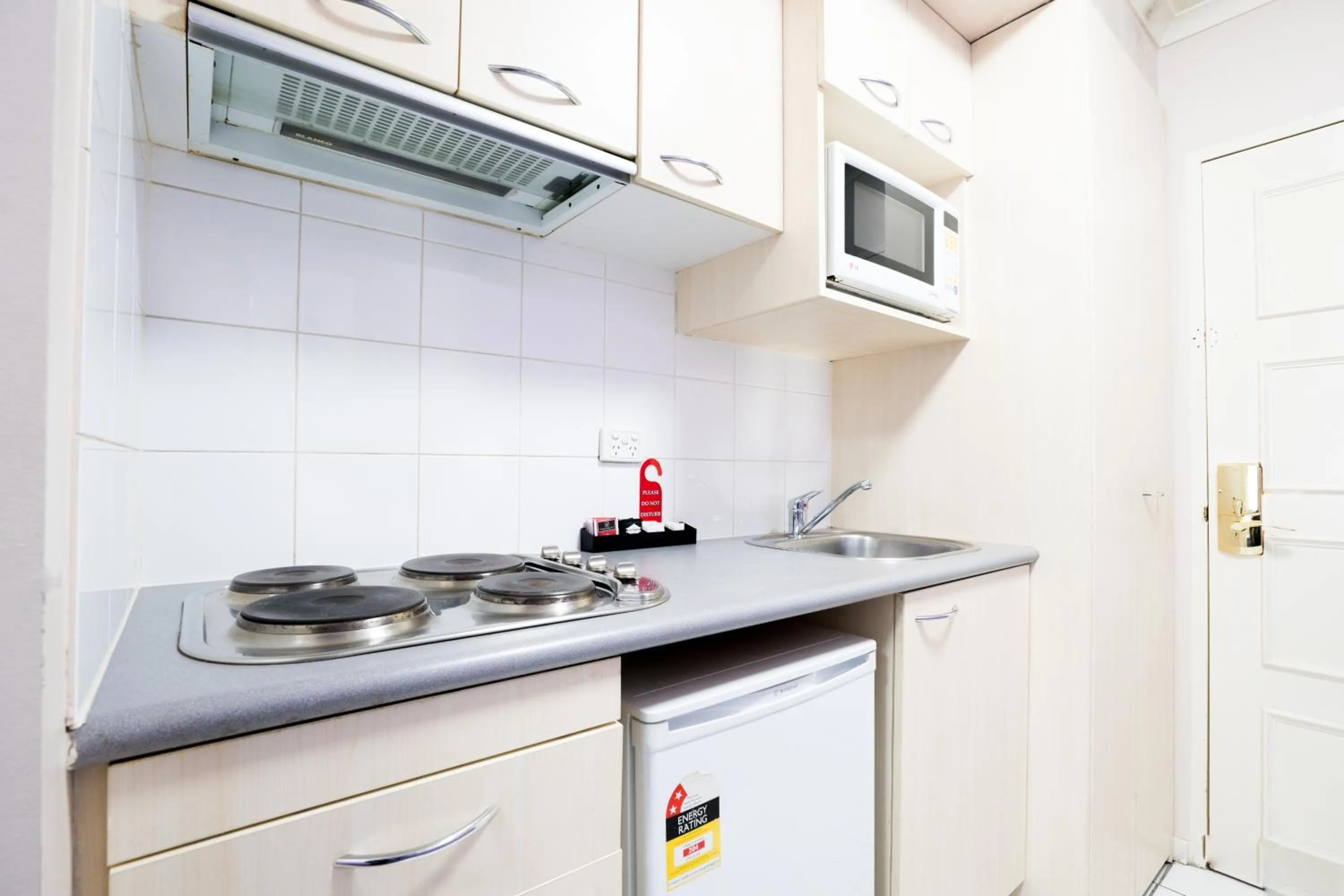 HarbourView Apartment Hotel (now Arrow on Spencer)