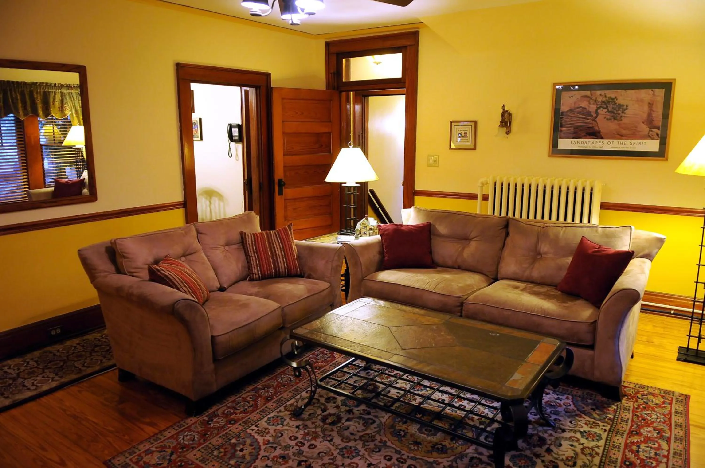 Living room in The Oliver Inn