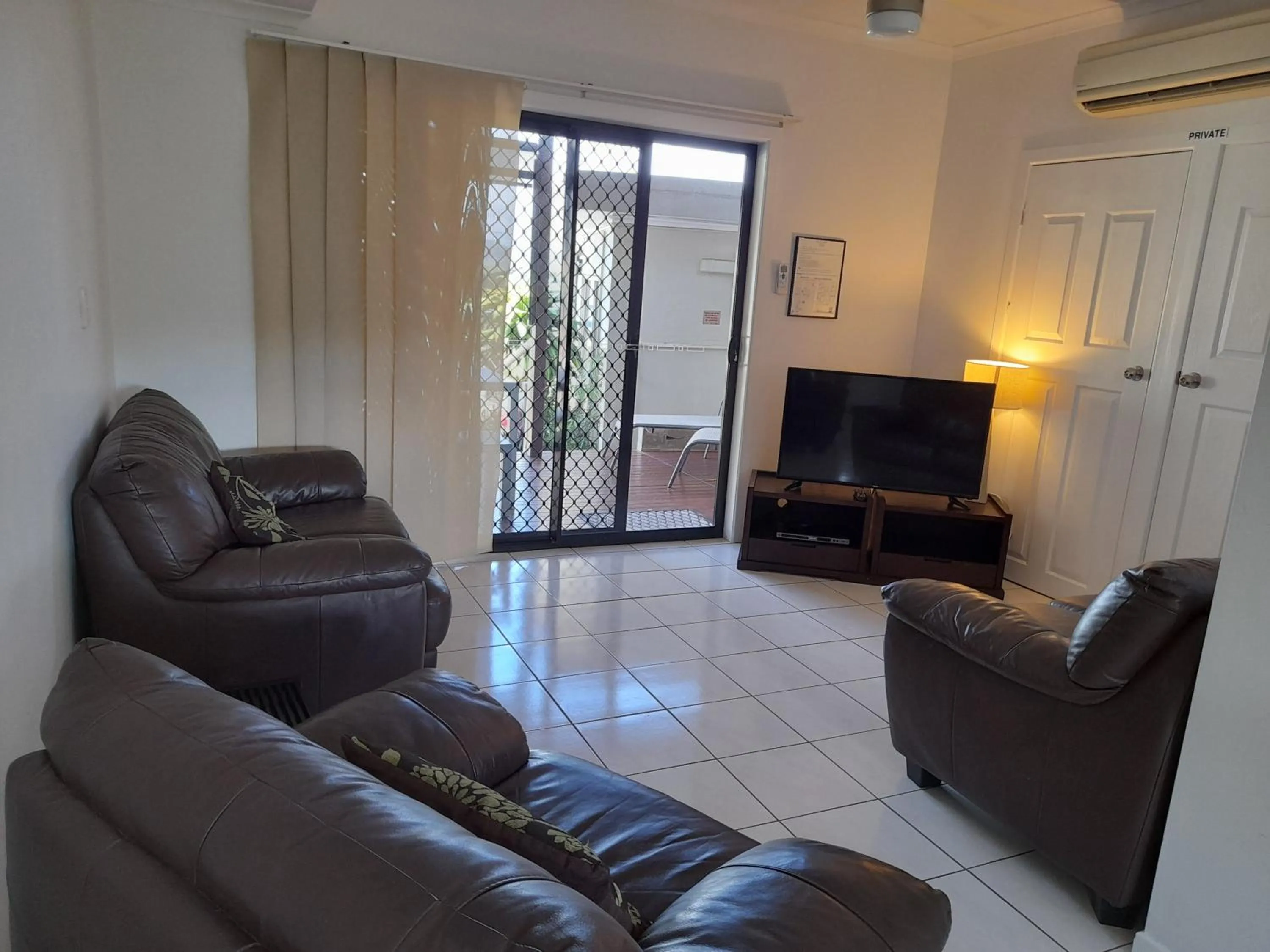 Seating area in Airlie Apartments