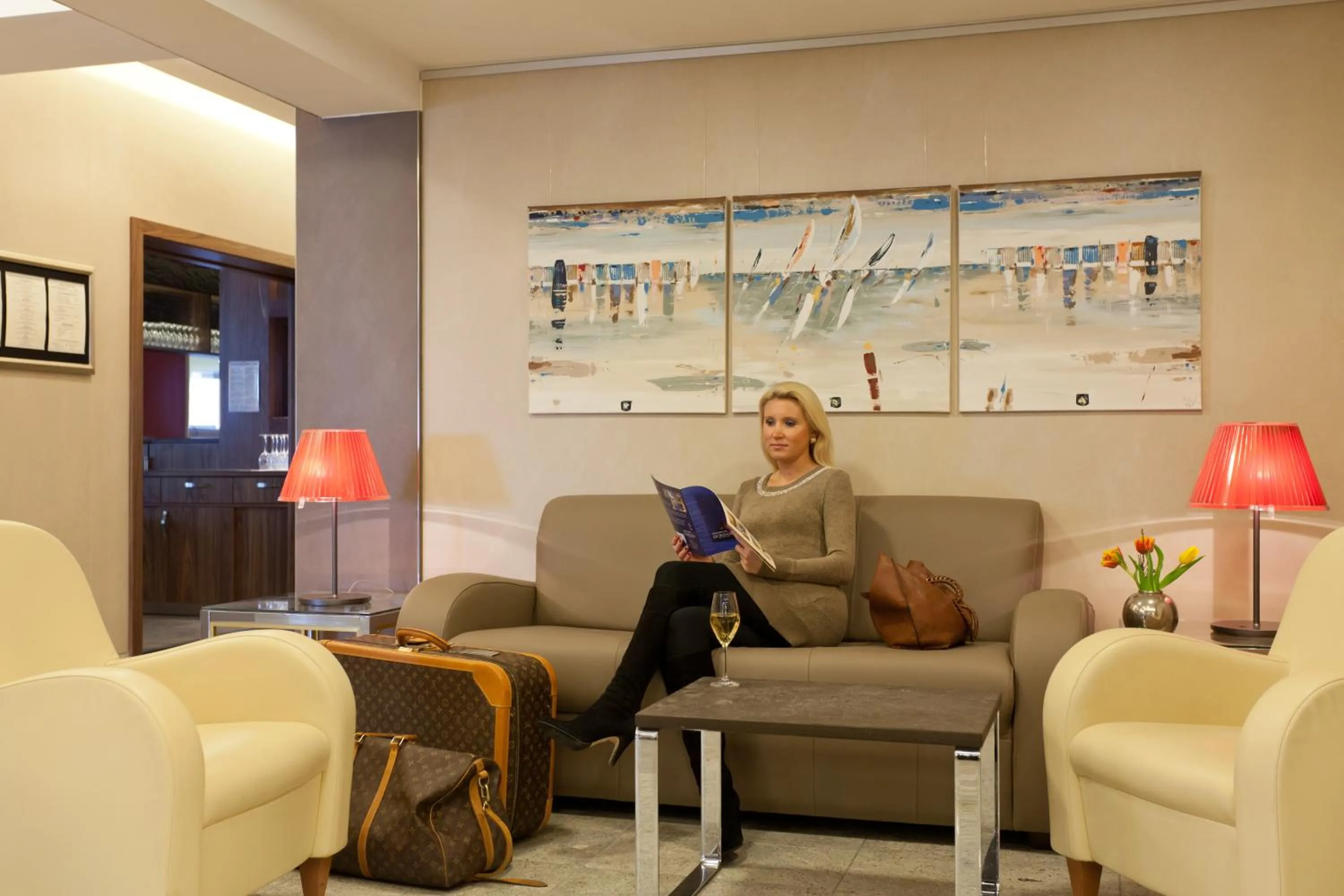 Lobby or reception in Strandhotel Georgshöhe