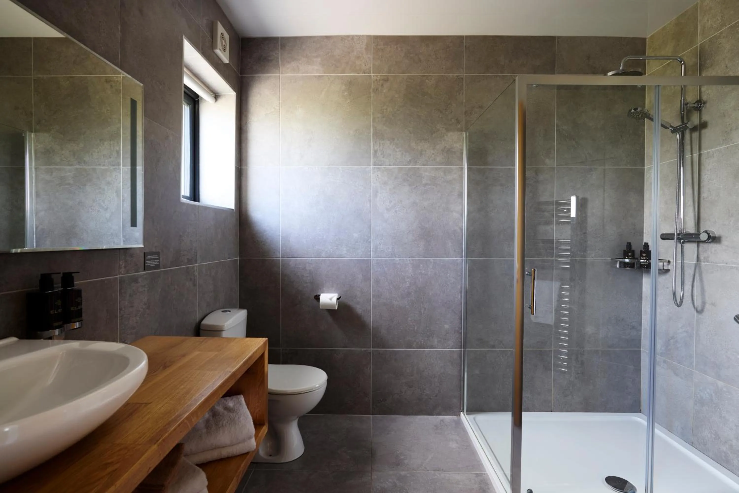 Shower in Doolin Inn