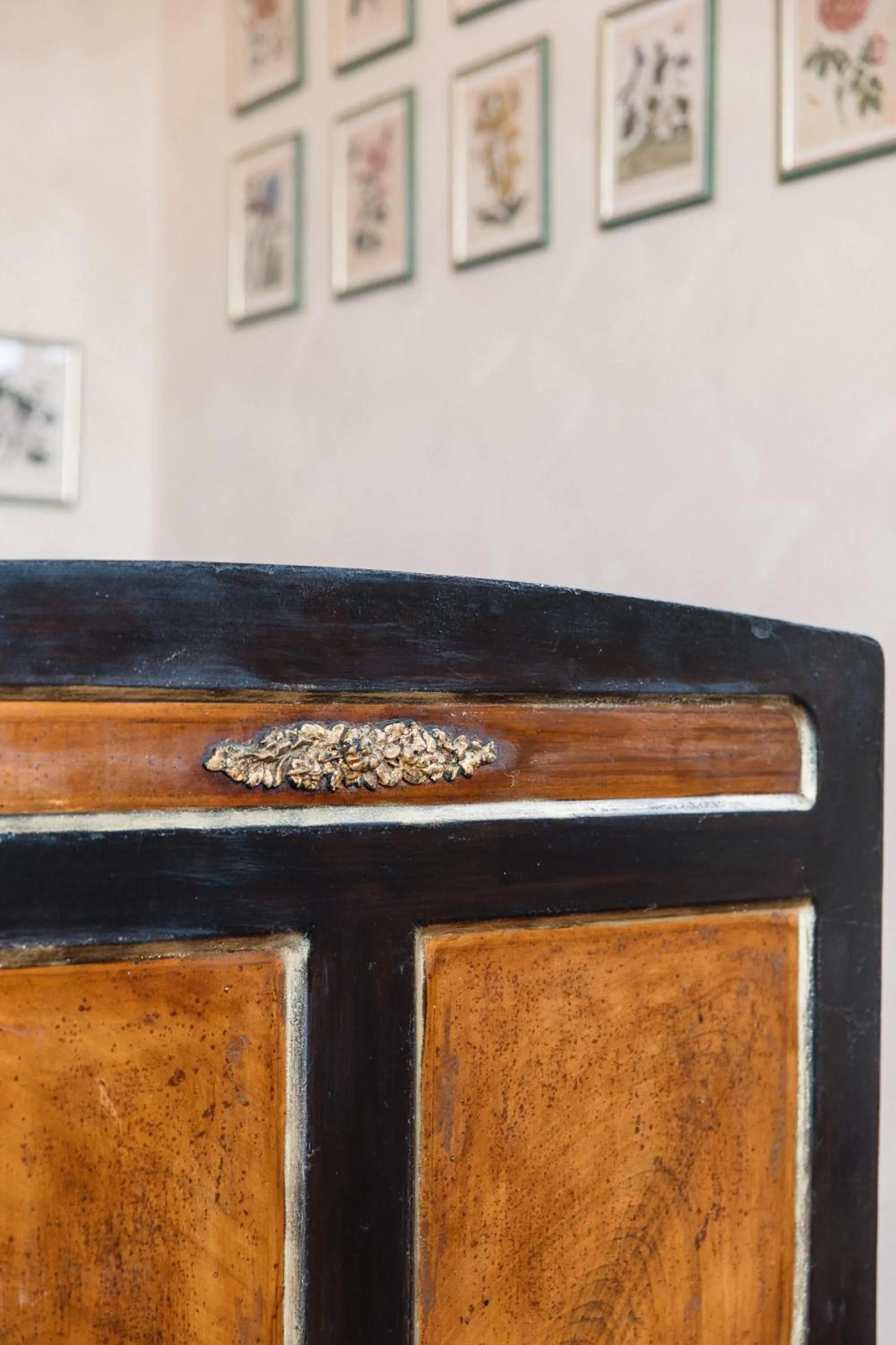 Decorative detail in Villa Mascitti B&B Tortoreto Alto