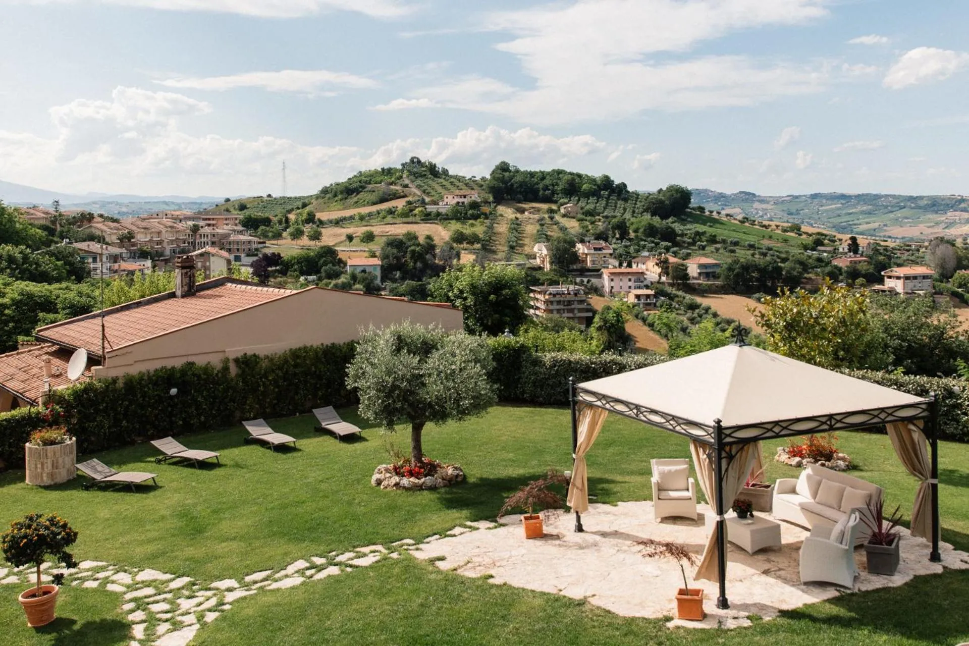 Garden in Villa Mascitti B&B Tortoreto Alto