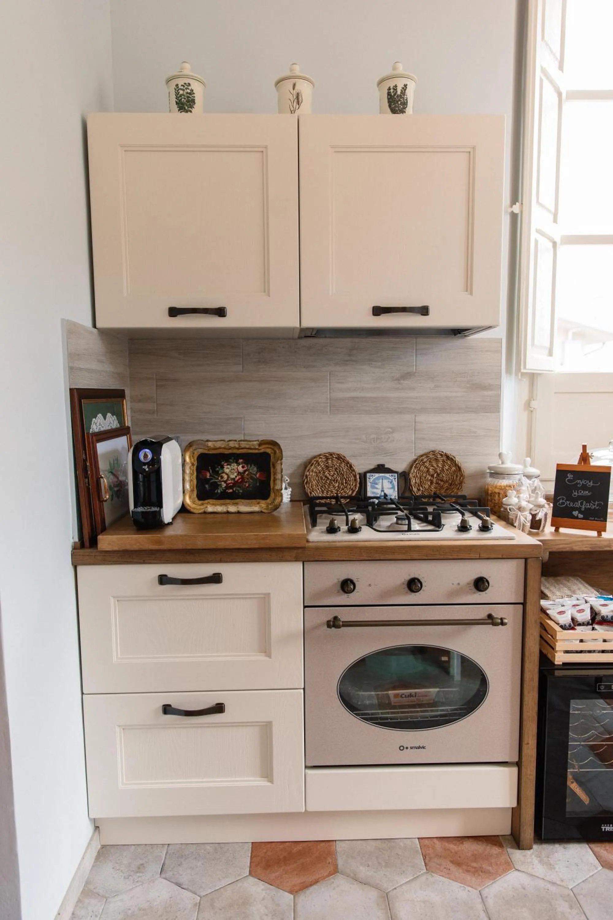 Kitchen or kitchenette in Villa Mascitti B&B Tortoreto Alto