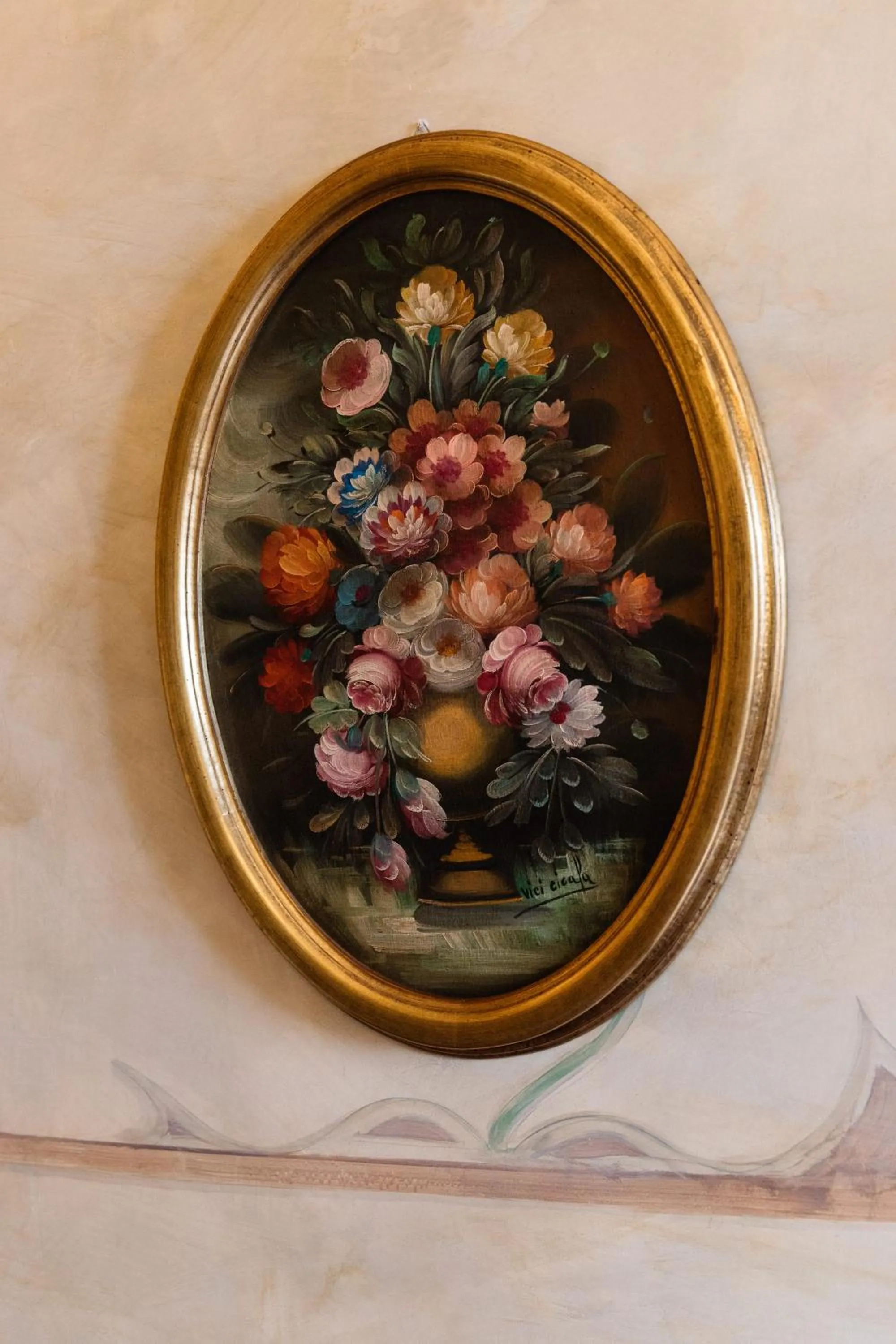 Decorative detail in Villa Mascitti B&B Tortoreto Alto