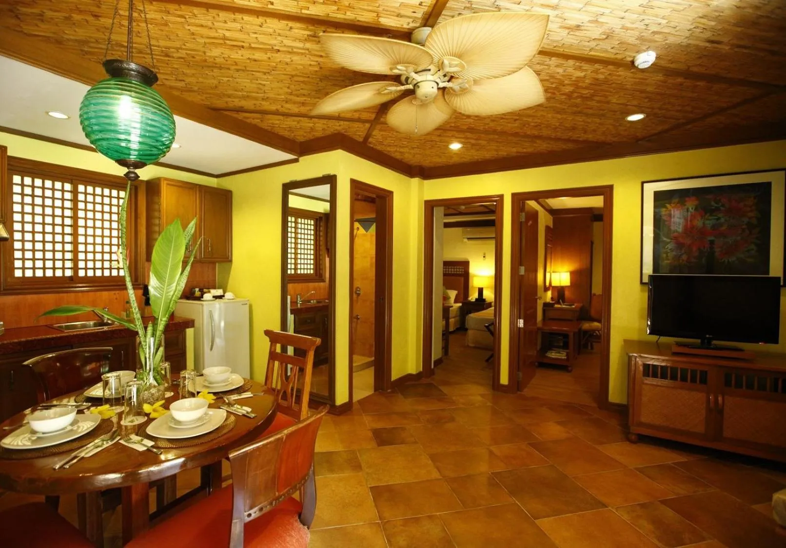 Boracay Tropics Resort Hotel