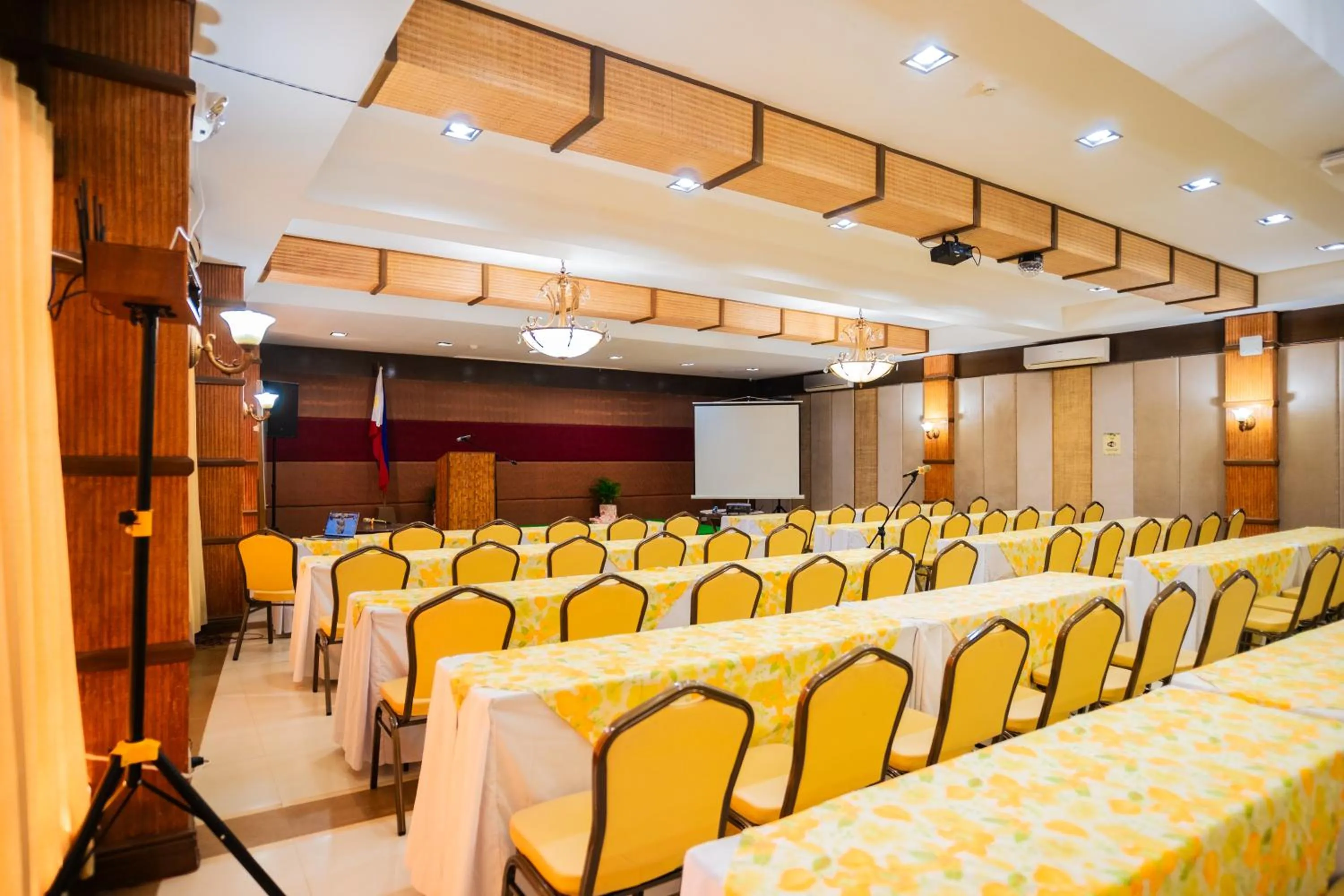 Boracay Tropics Resort Hotel