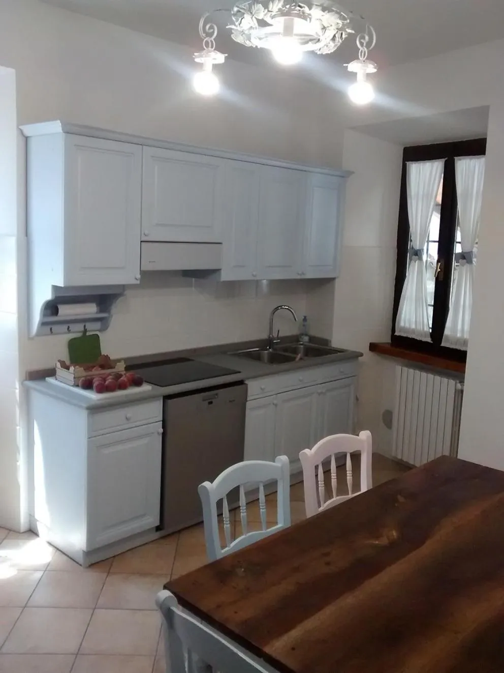 Kitchen or kitchenette in La Pomella