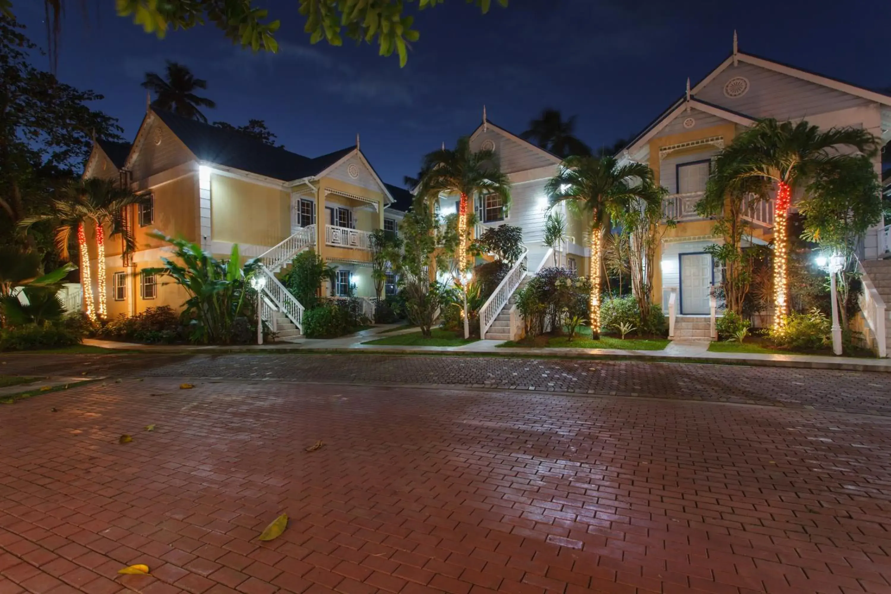 Property building in Villa Beach Cottages Property building in Villa Beach Cottages