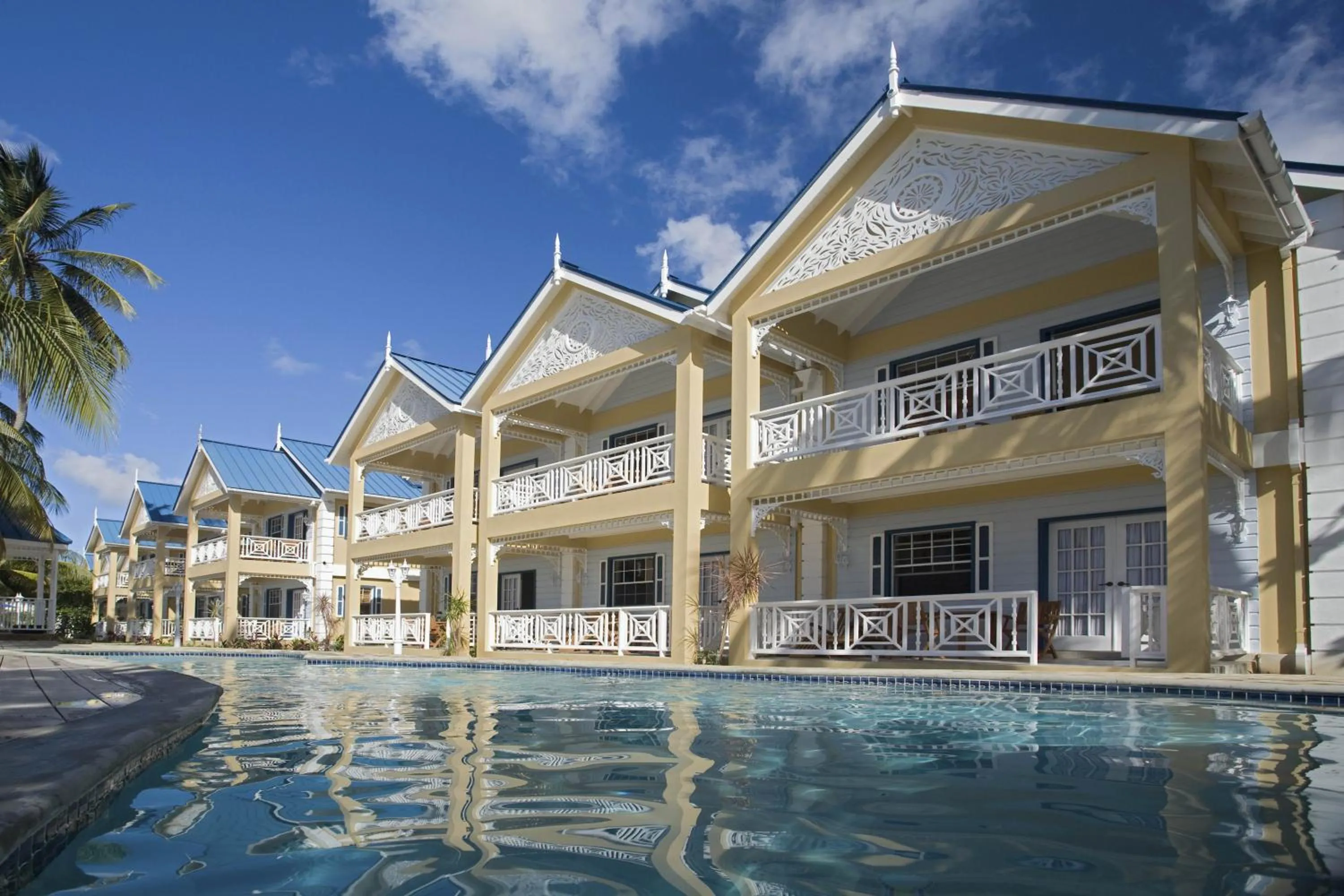 Pool view in Villa Beach Cottages