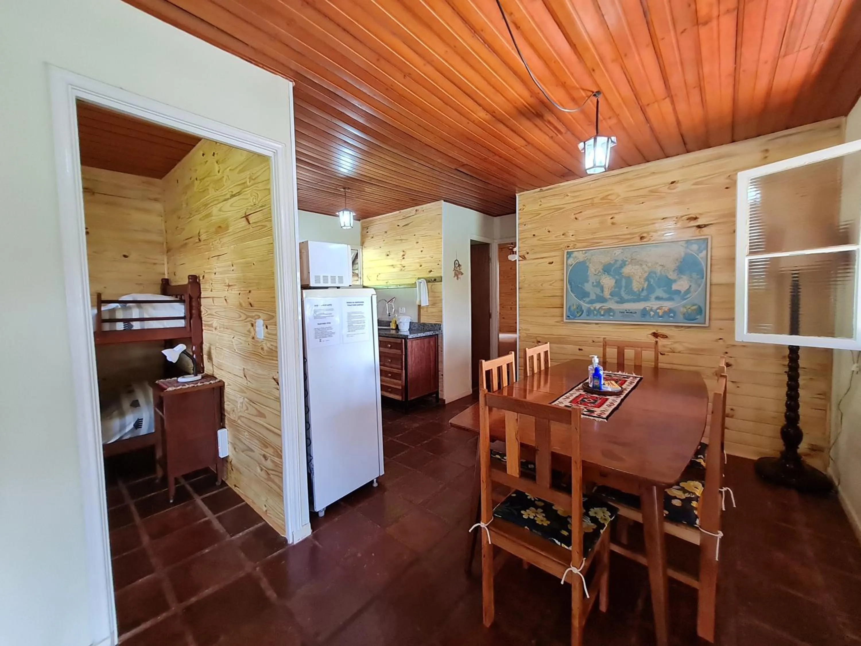 Kitchen or kitchenette in Chalé Karin Sampaio