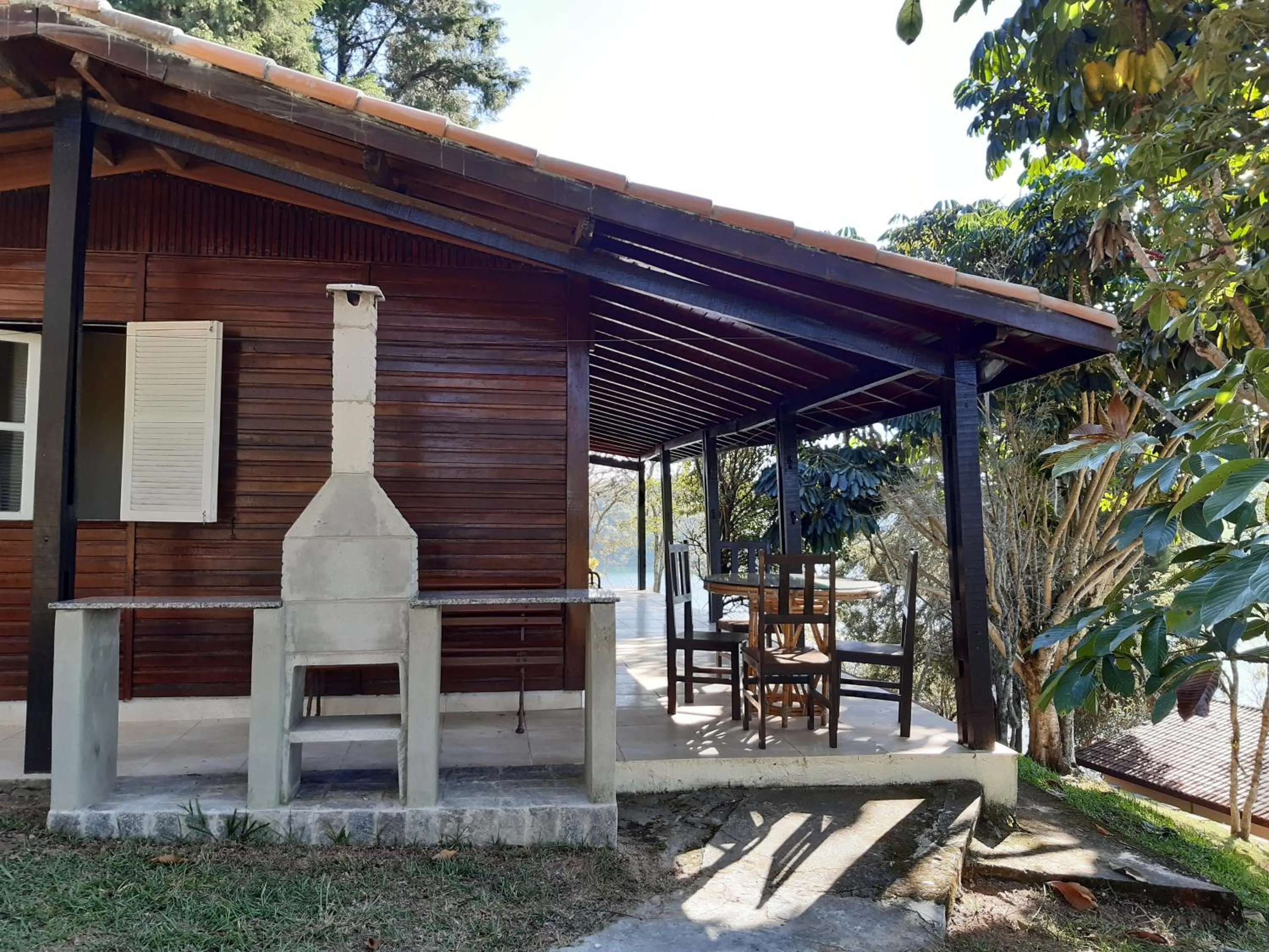 BBQ facilities in Chalé Karin Sampaio