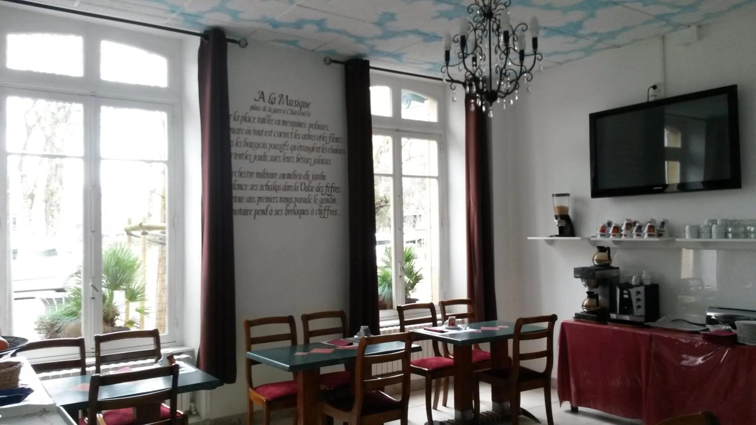 Dining area in Hôtel De Paris