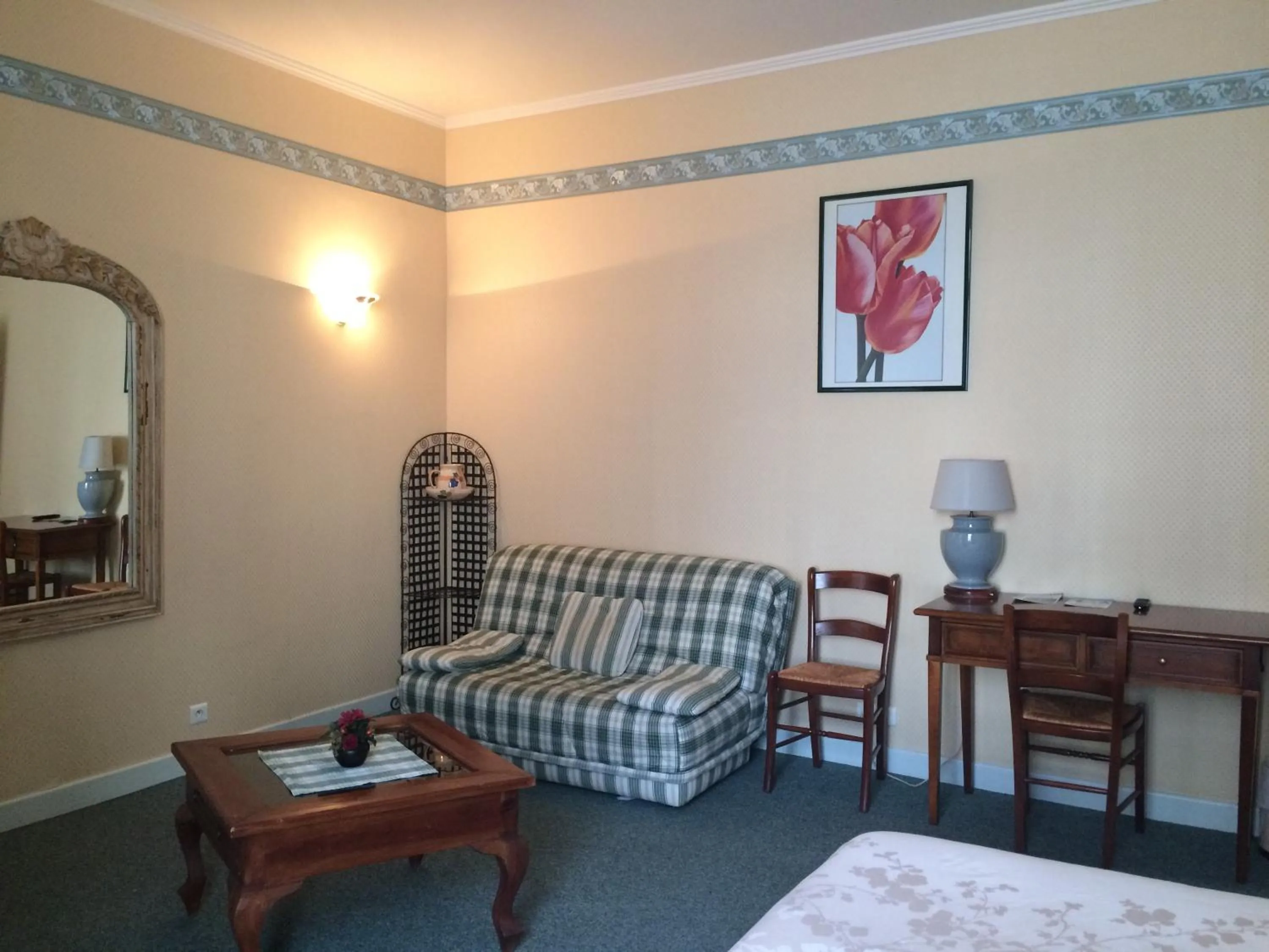 Bedroom in Hôtel De Paris