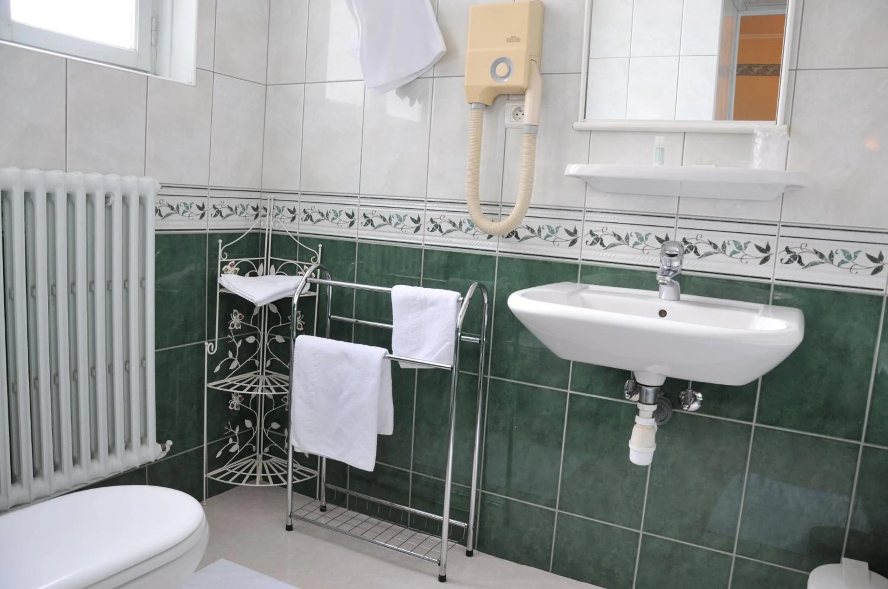 Bathroom in Hôtel De Paris