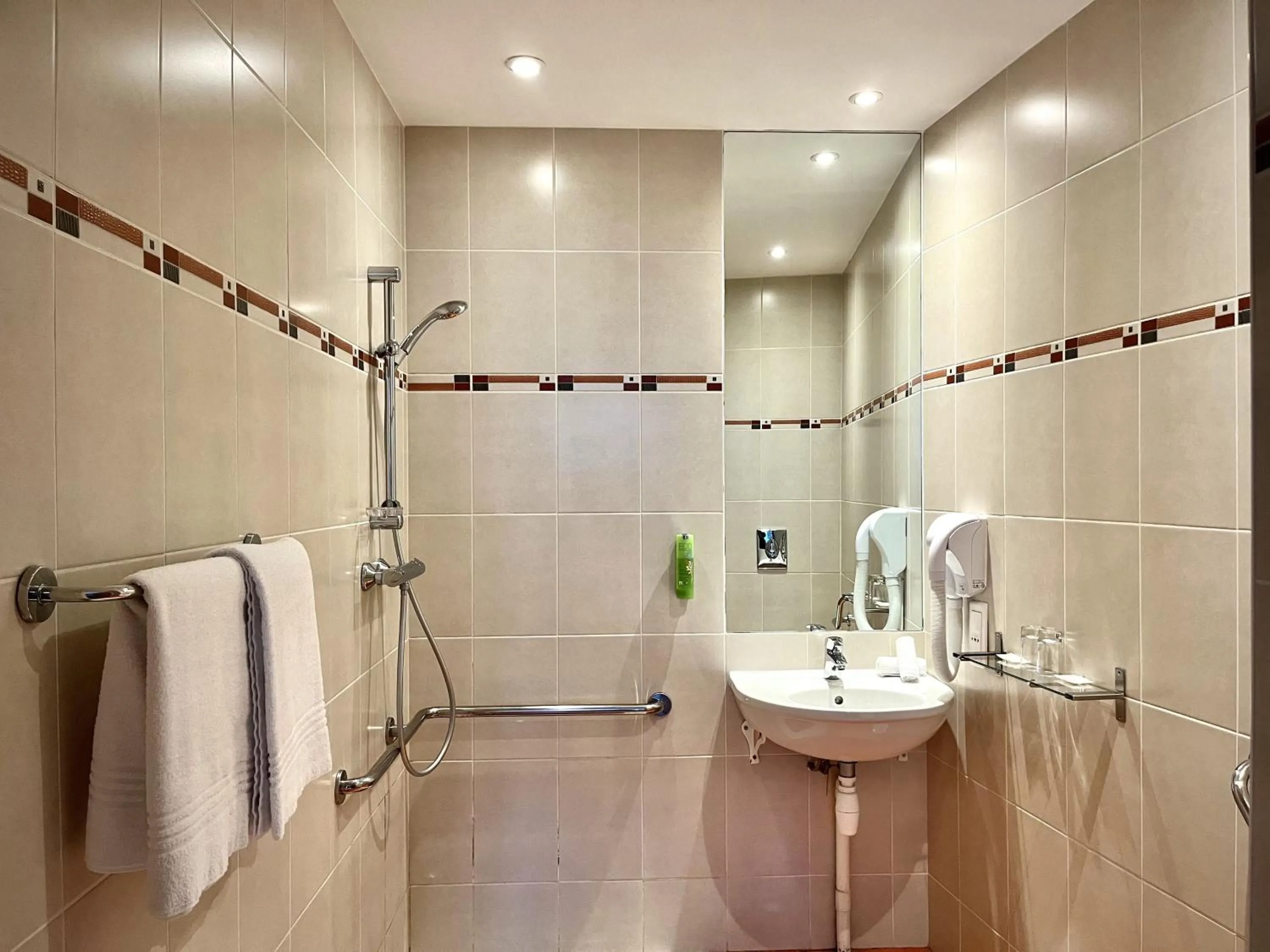 Bathroom in Hotel Balmoral Dinard