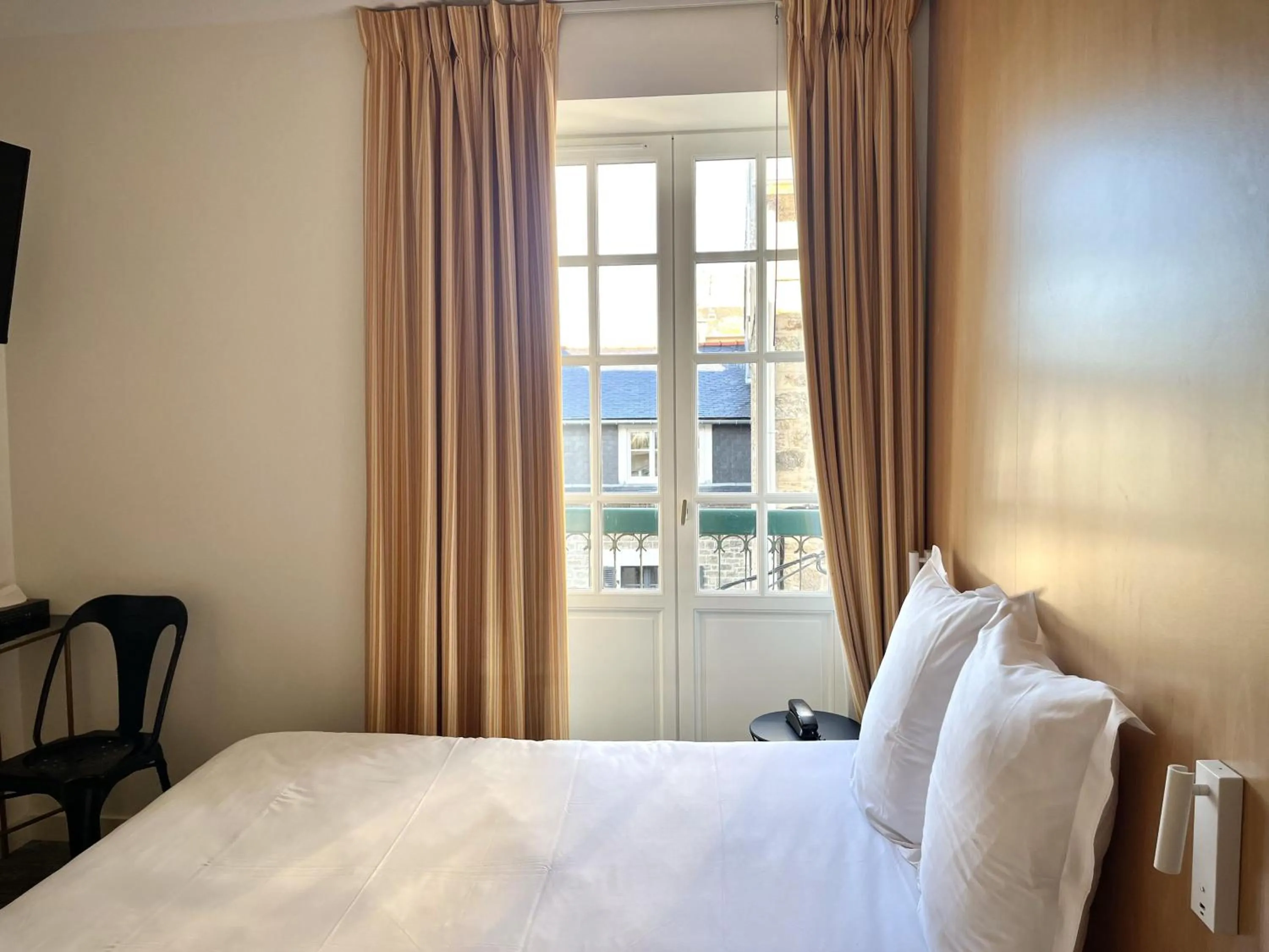 Bed in Hotel Balmoral Dinard