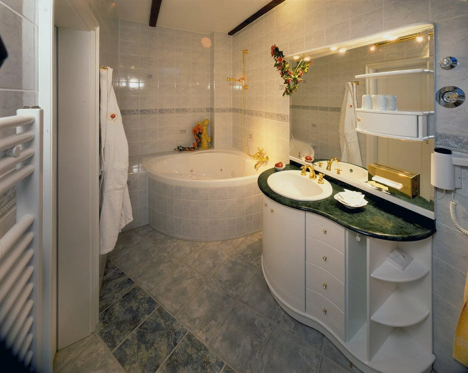 Bathroom in Gasthaus Stobbermühle