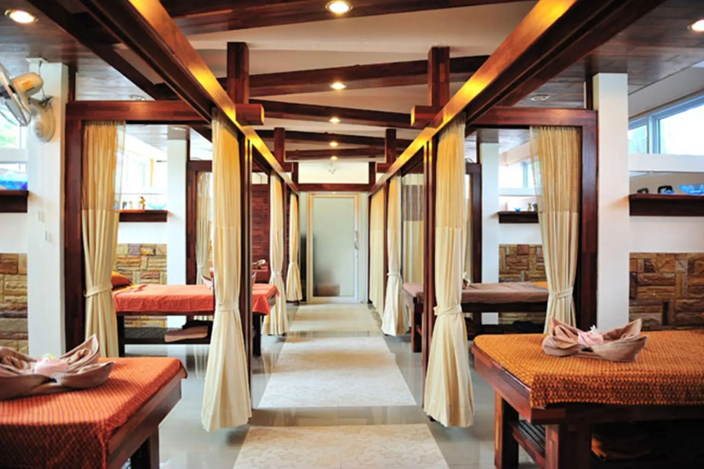 Spa and wellness centre/facilities, Bed in Bundhaya Resort Spa and wellness centre/facilities, Bed in Bundhaya Resort