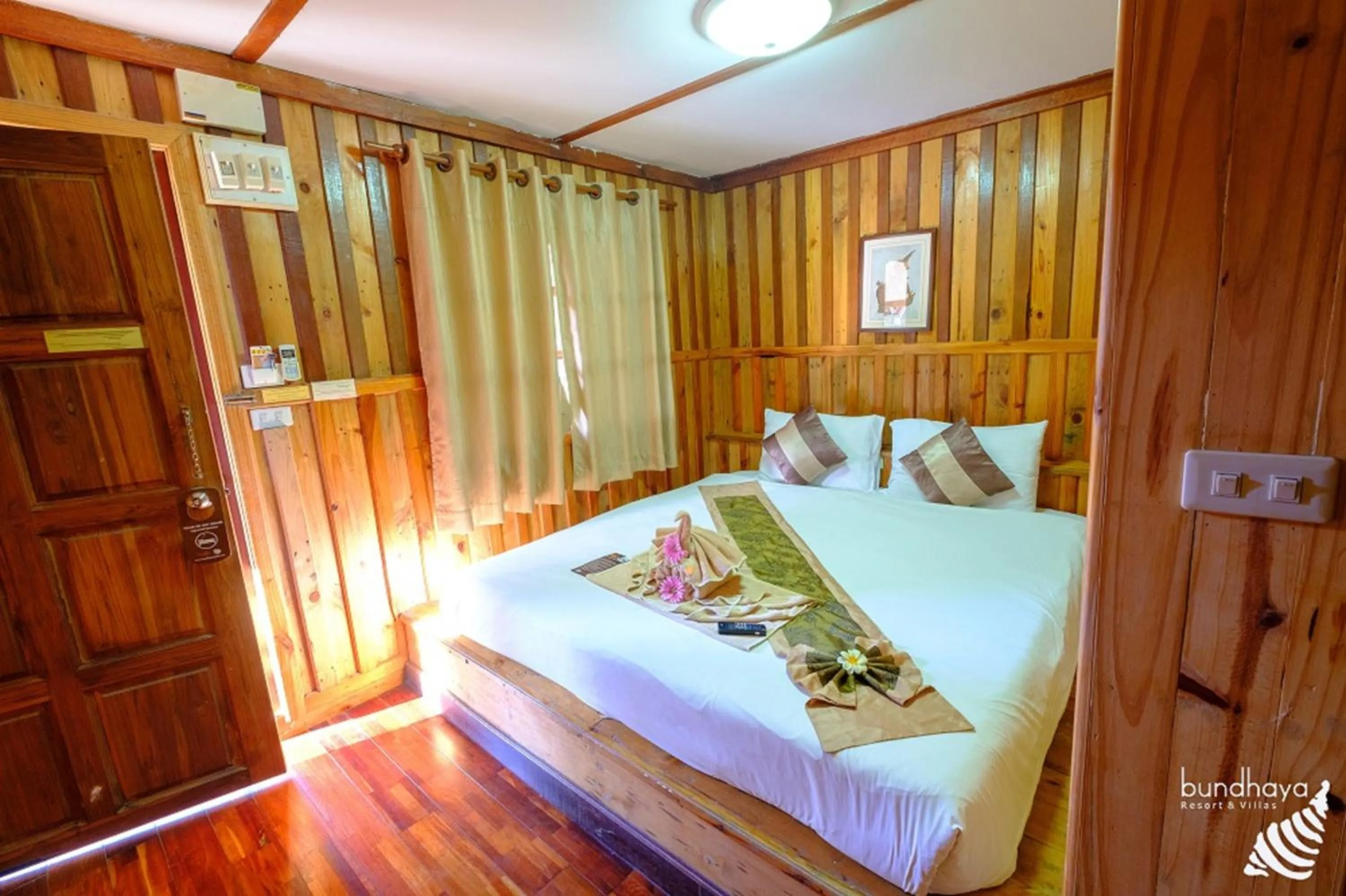 Bed in Bundhaya Resort