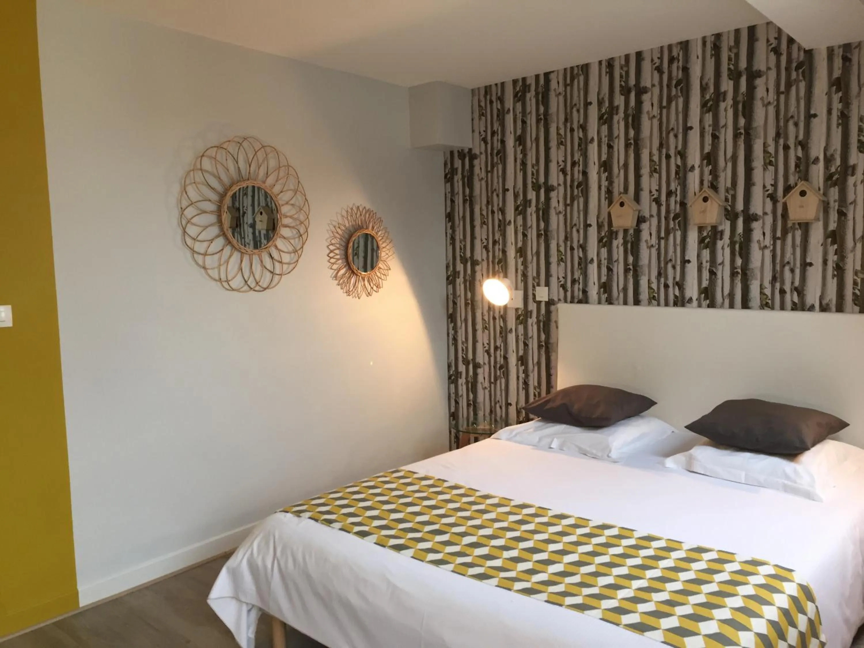 Photo of the whole room, Bed in Hôtel-Restaurant Le Flobart