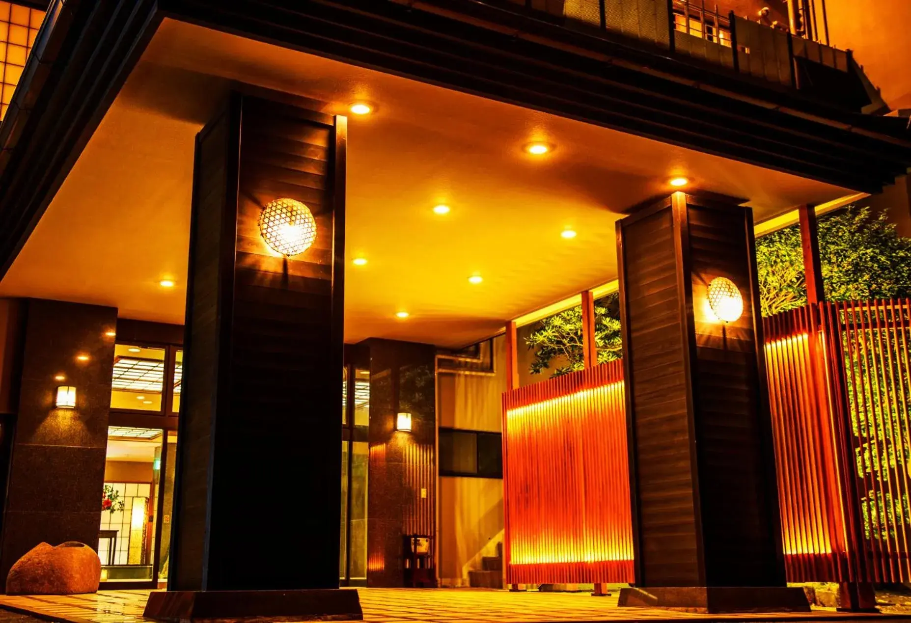 Property building in Shin Kaikatei Izumi Property building in Shin Kaikatei Izumi