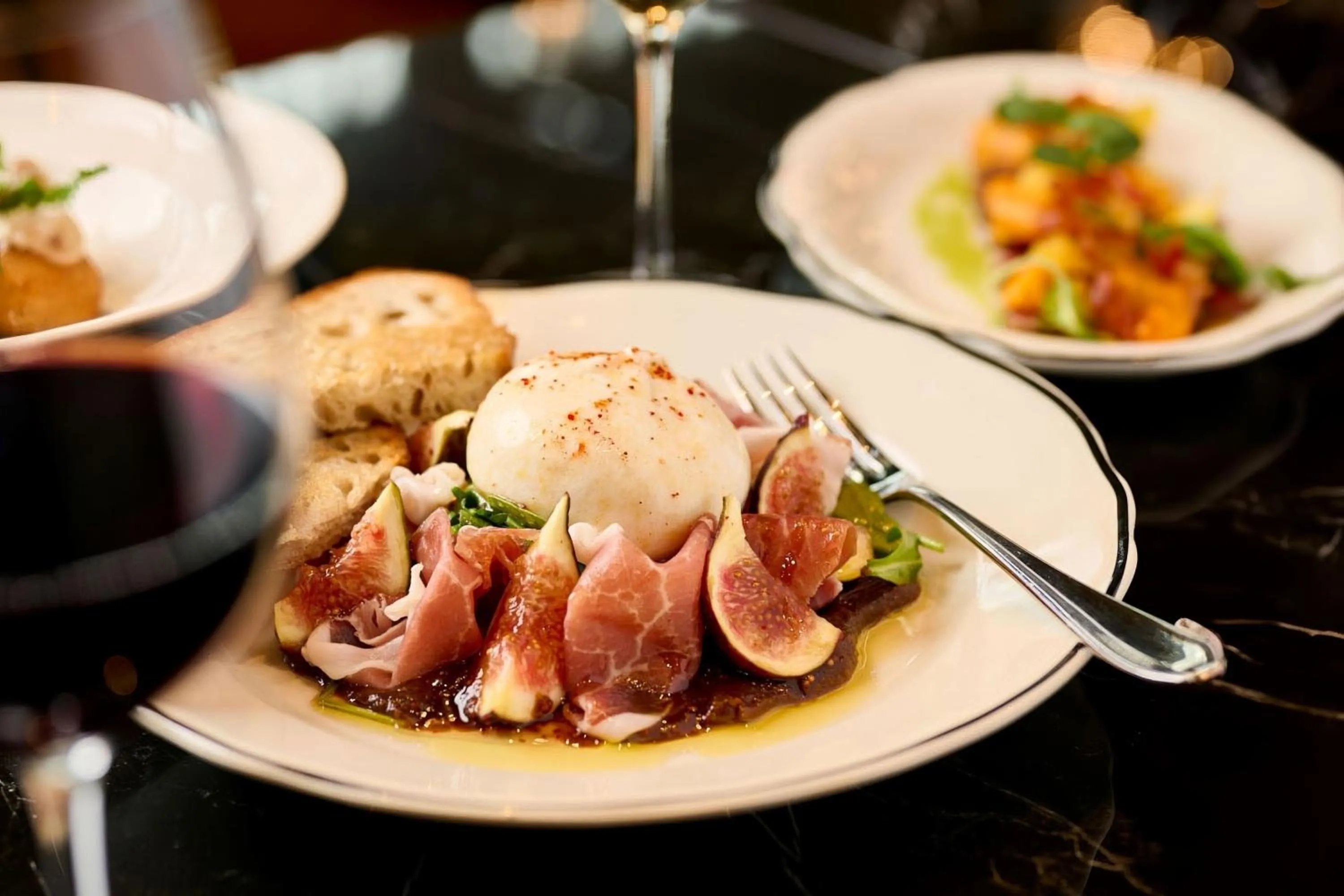 Restaurant/places to eat in Holiday Inn & Suites Ottawa Kanata by IHG