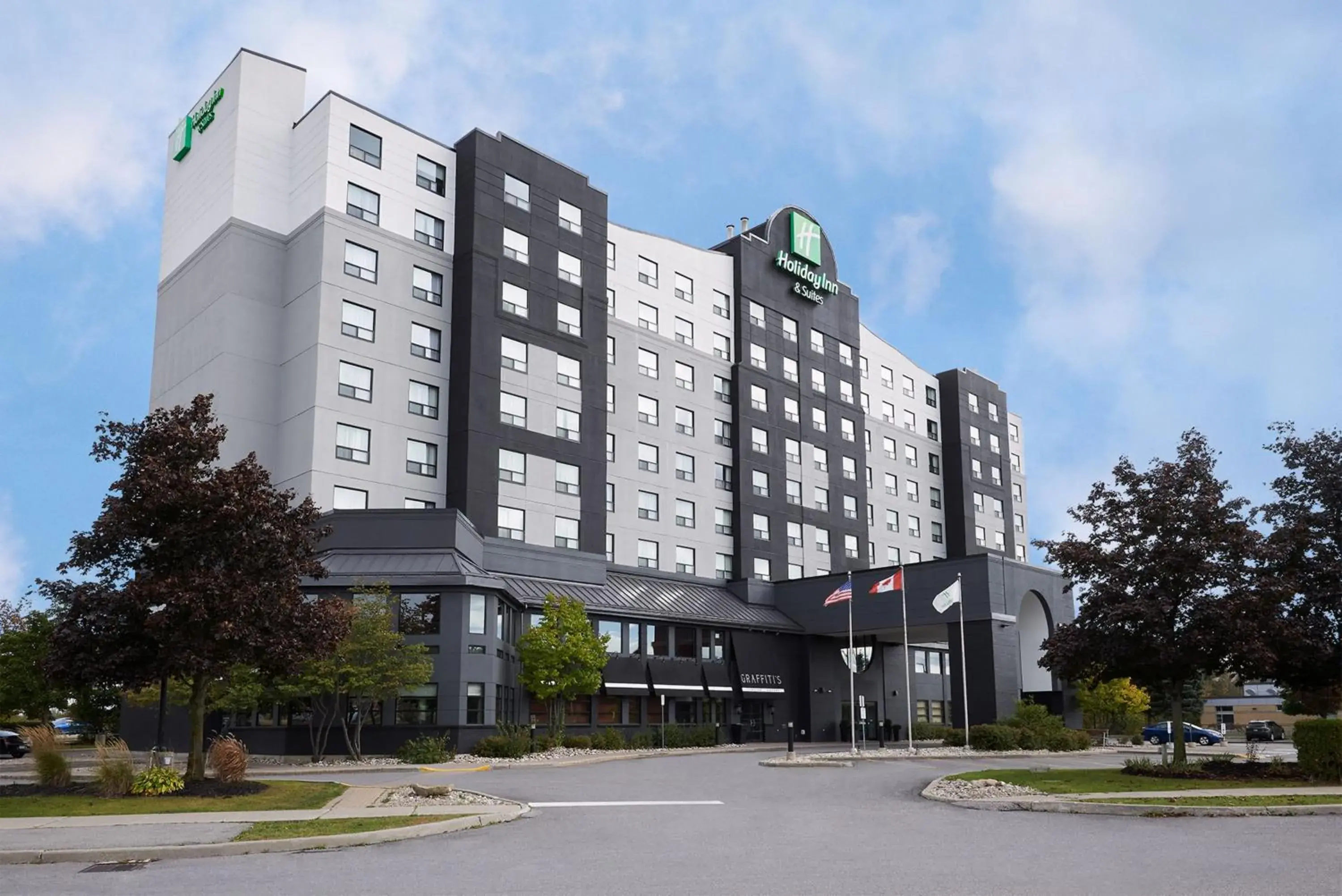 Property building in Holiday Inn & Suites Ottawa Kanata by IHG Property building in Holiday Inn & Suites Ottawa Kanata by IHG
