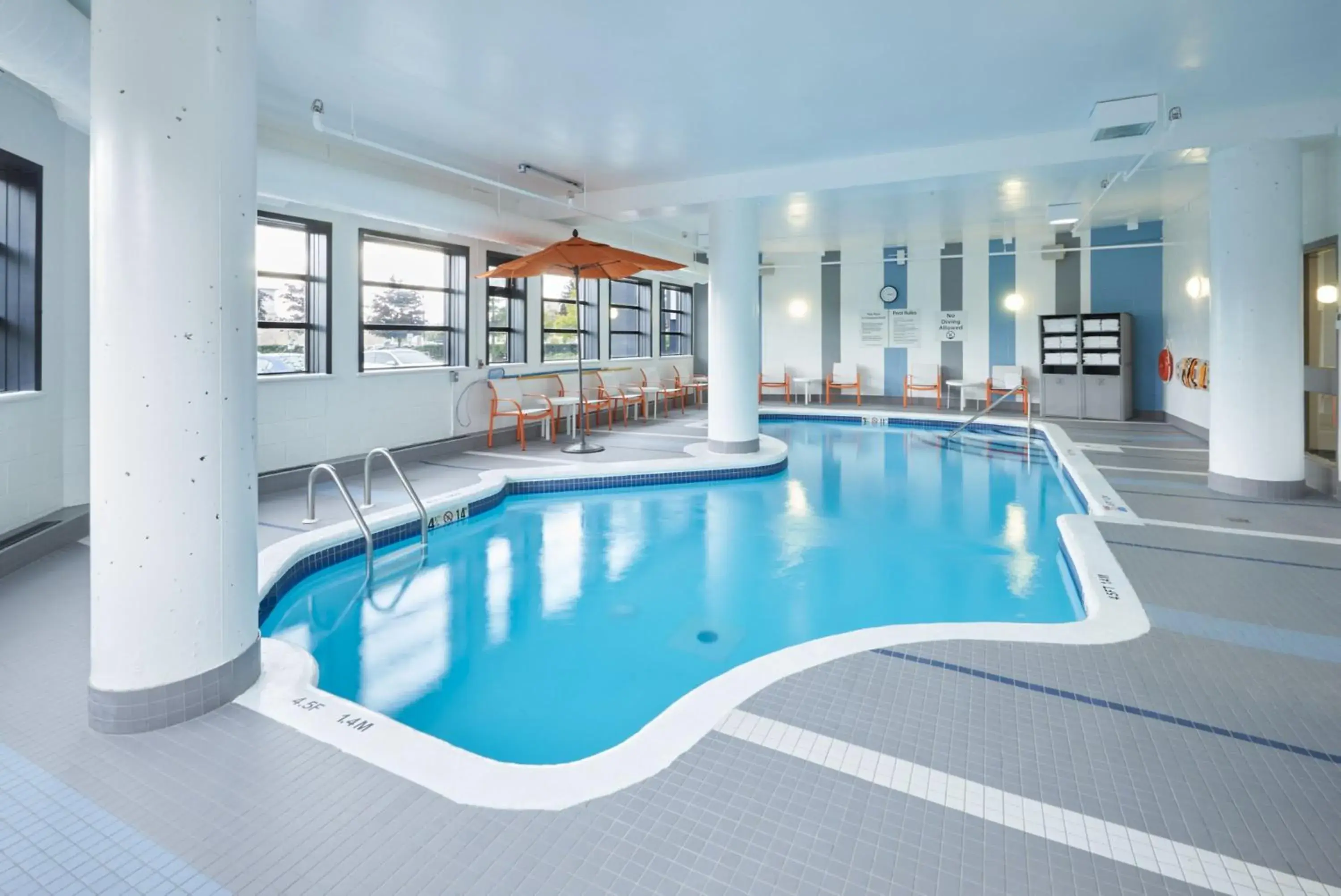 Pool view in Holiday Inn & Suites Ottawa Kanata by IHG Pool view in Holiday Inn & Suites Ottawa Kanata by IHG