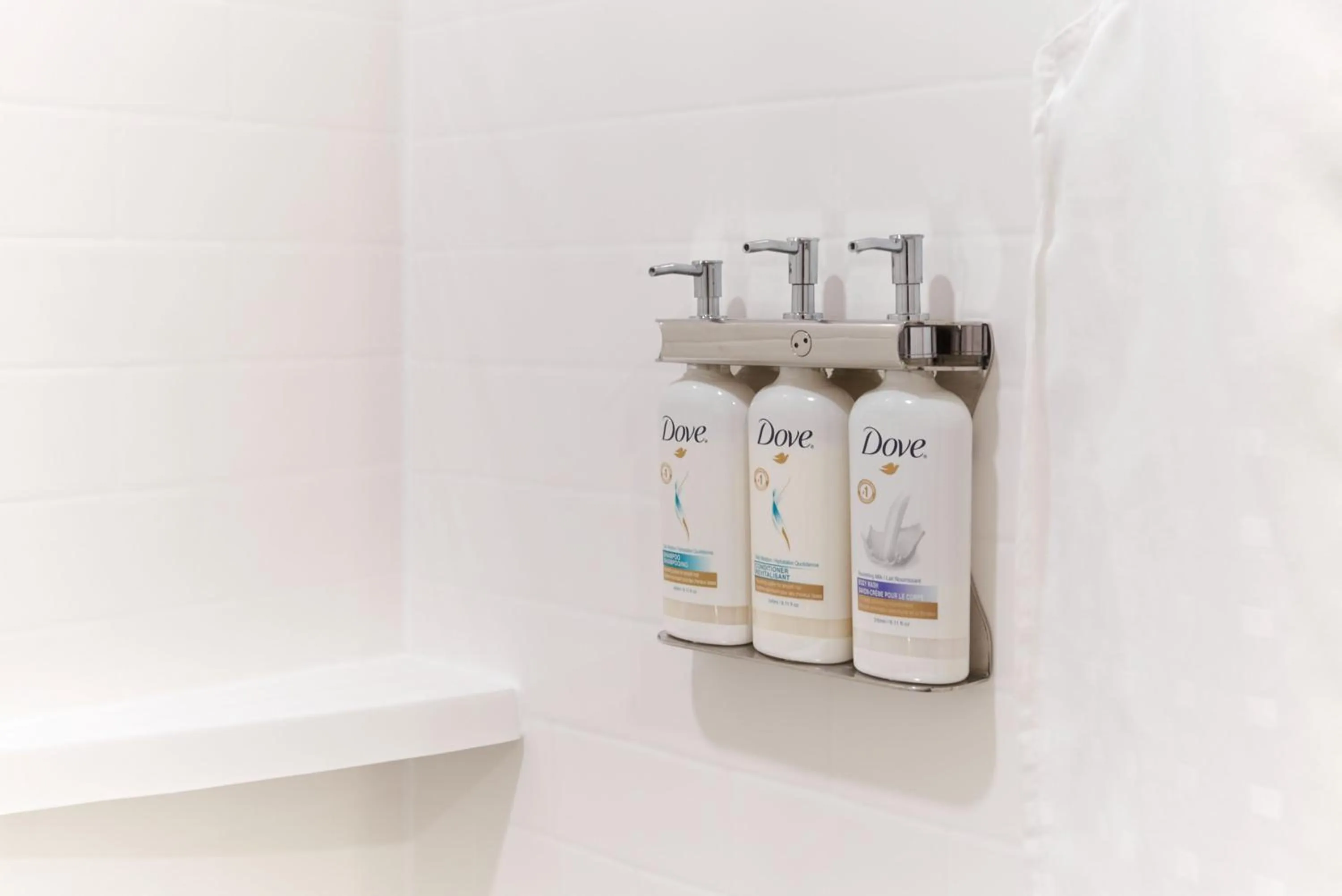 Photo of the whole room in Holiday Inn & Suites Ottawa Kanata by IHG